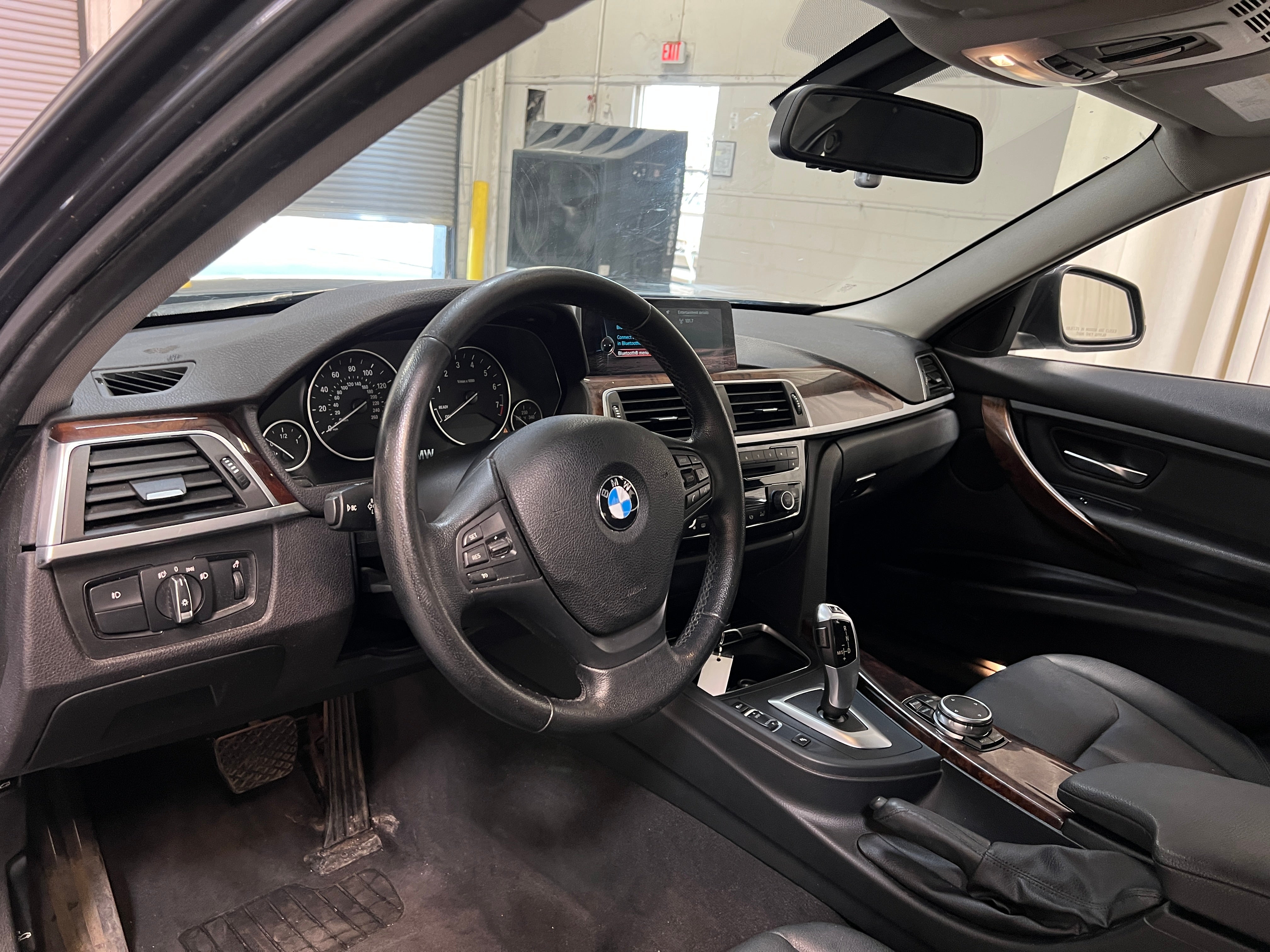 2016 BMW 3 Series 320i xDrive 2