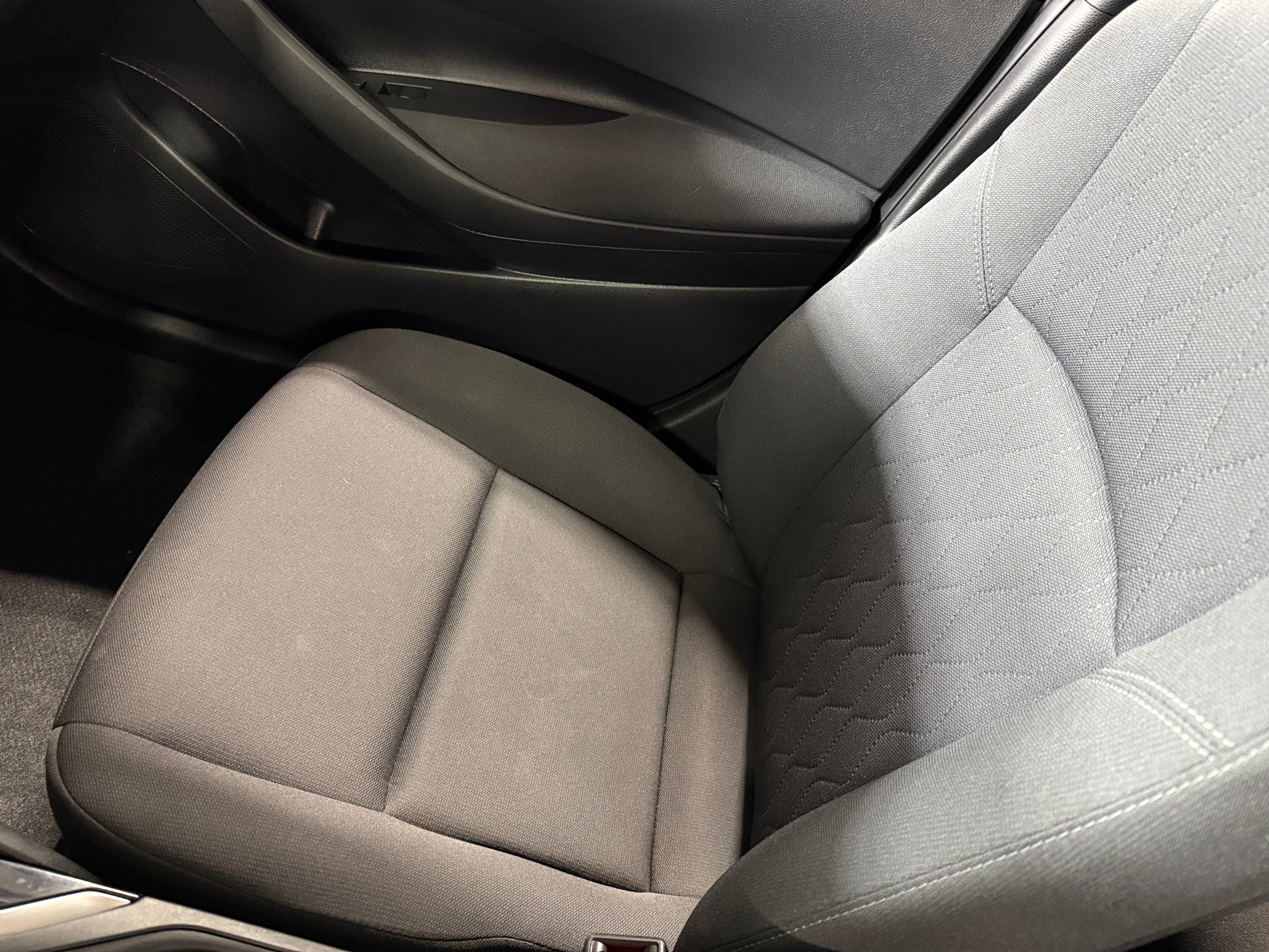 2024 Toyota Corolla LE 2