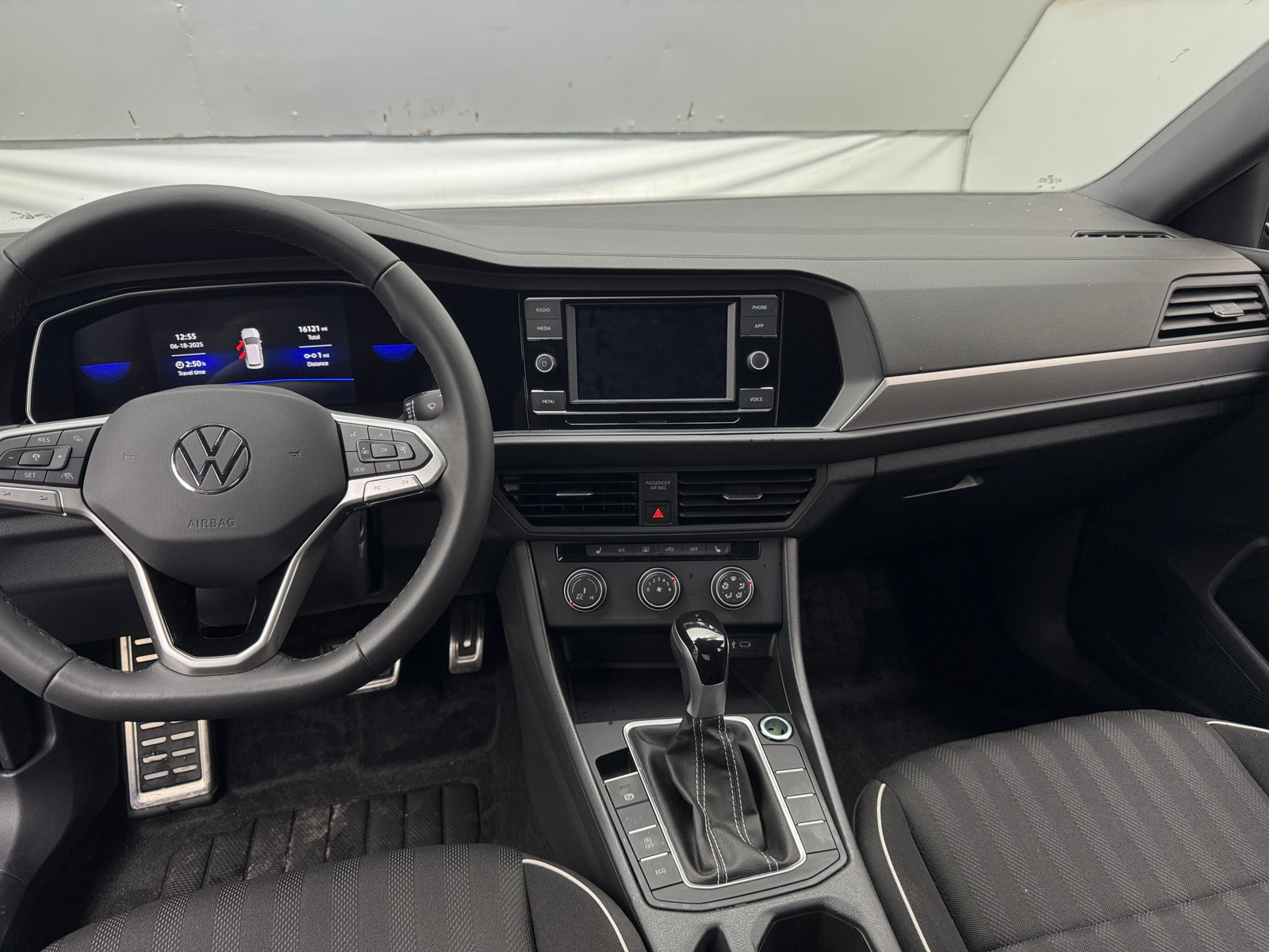 Thumbnail: 2024 Volkswagen Jetta - 3