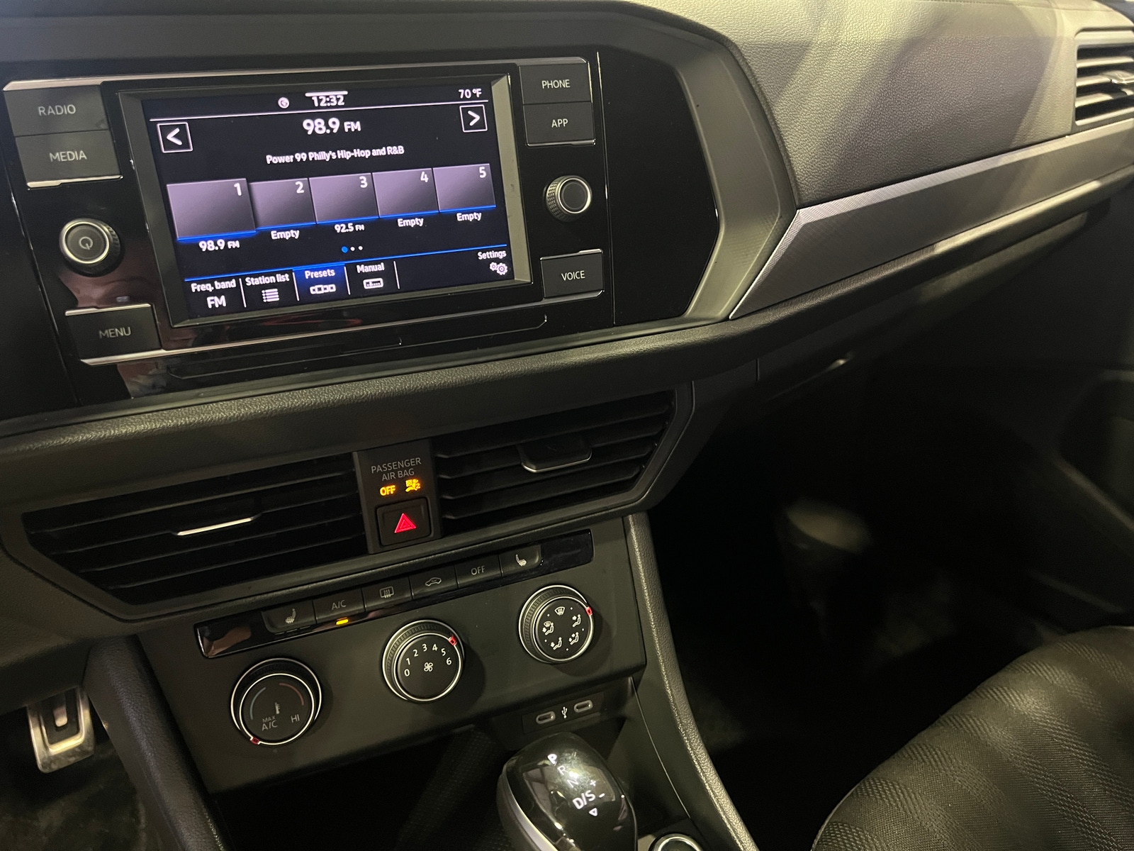 Thumbnail: 2024 Volkswagen Jetta - 4