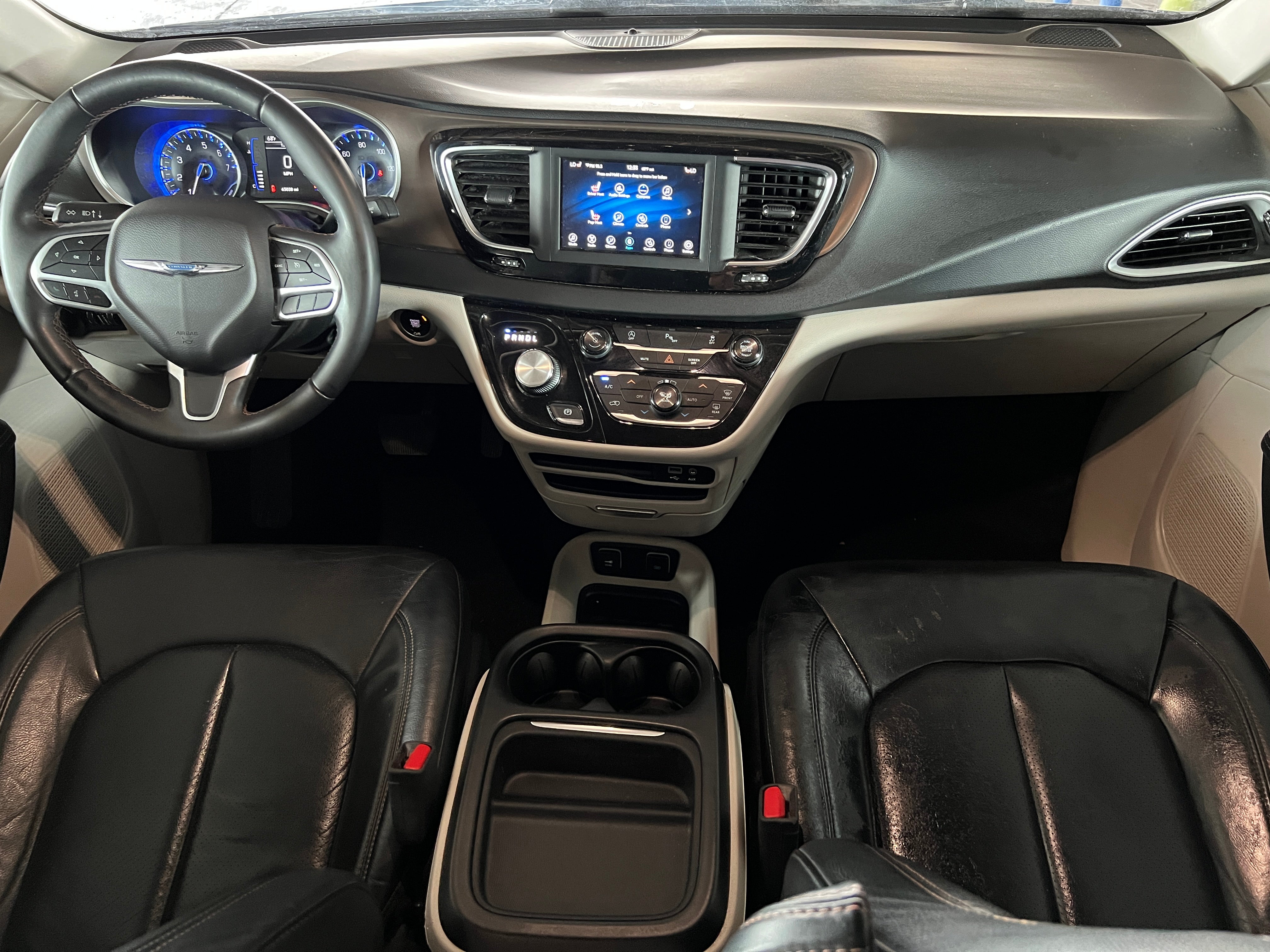 2018 Chrysler Pacifica Touring L 2