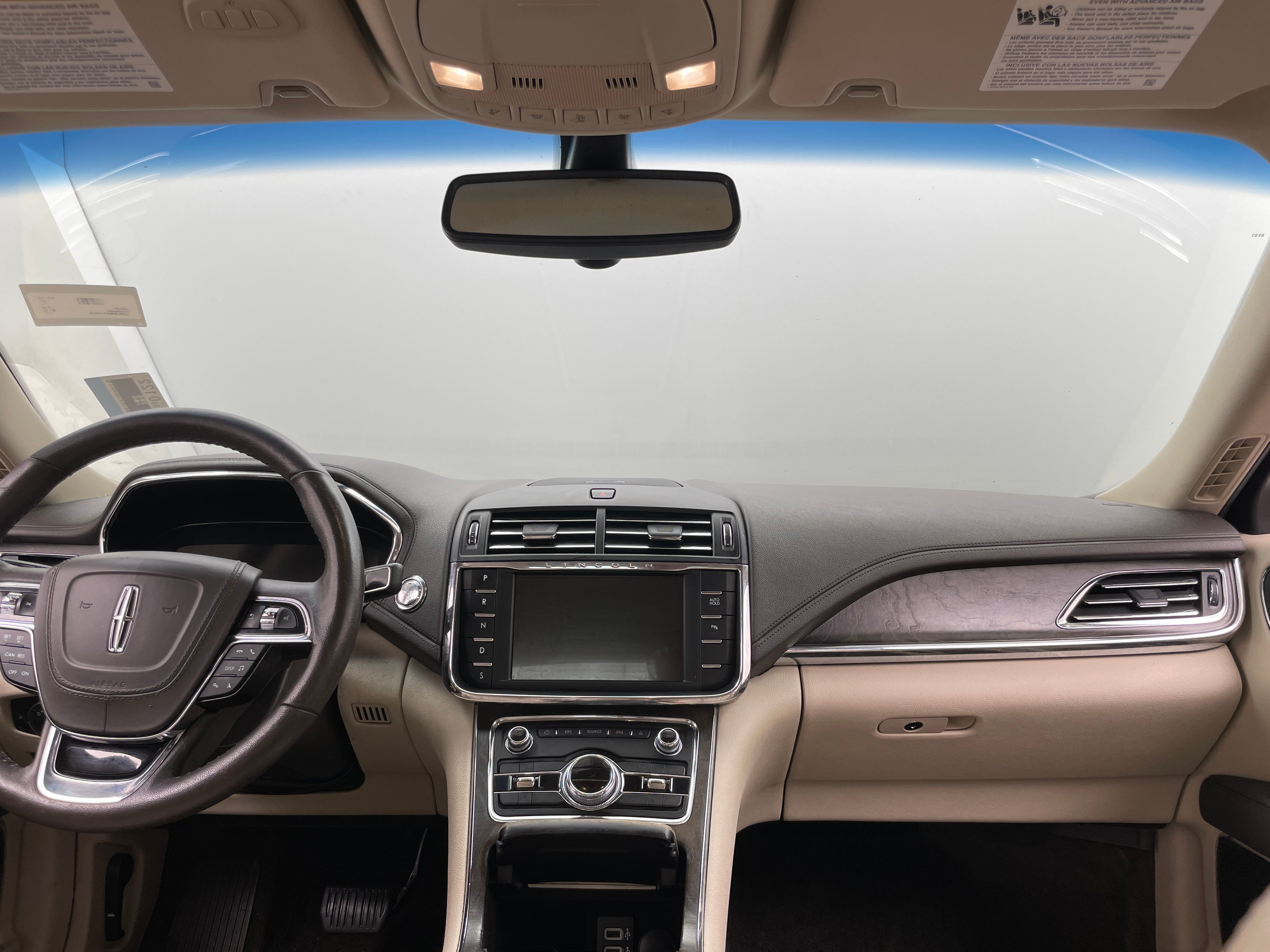 2017 Lincoln Continental Premiere 2