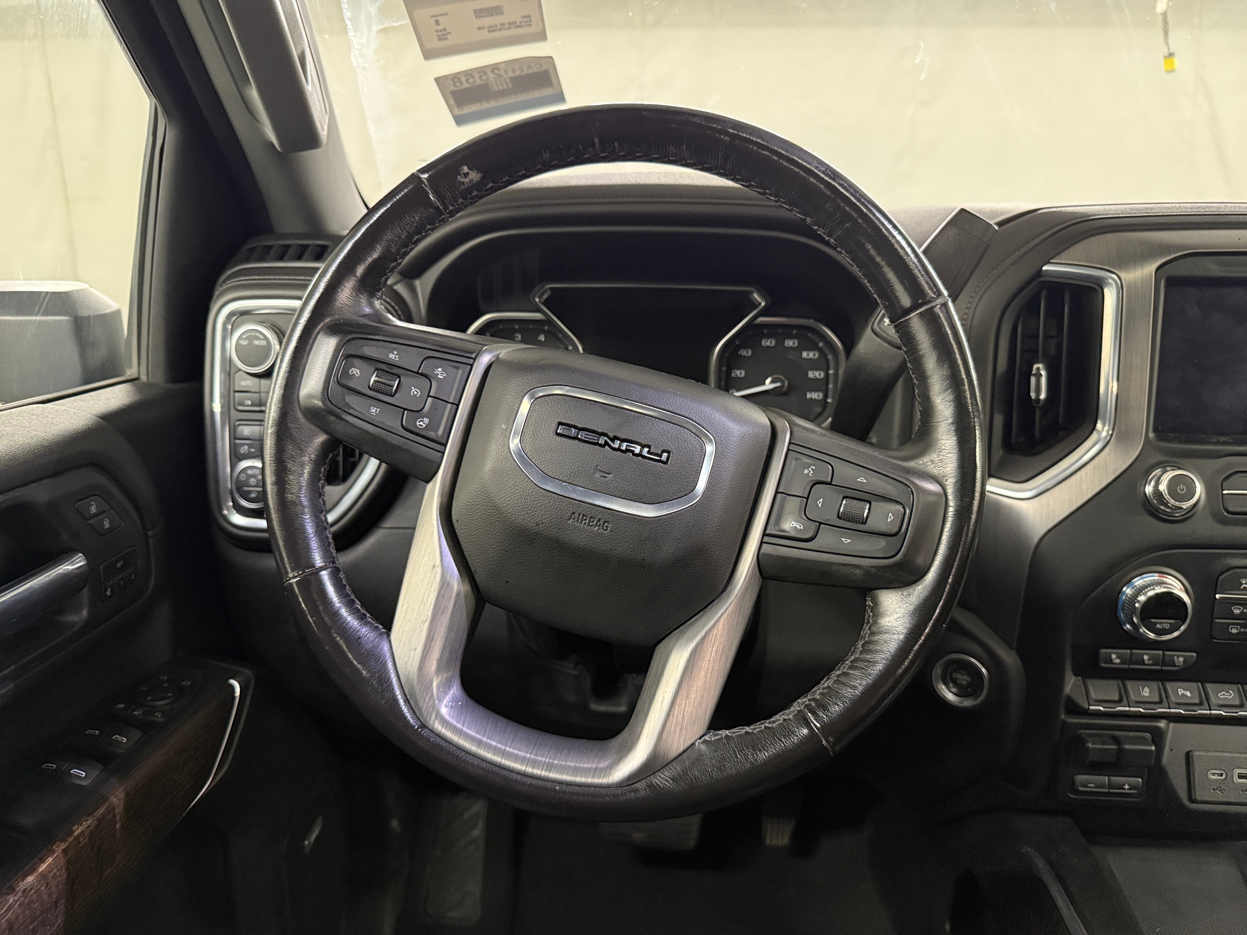 2020 GMC Sierra 2500 Denali 4
