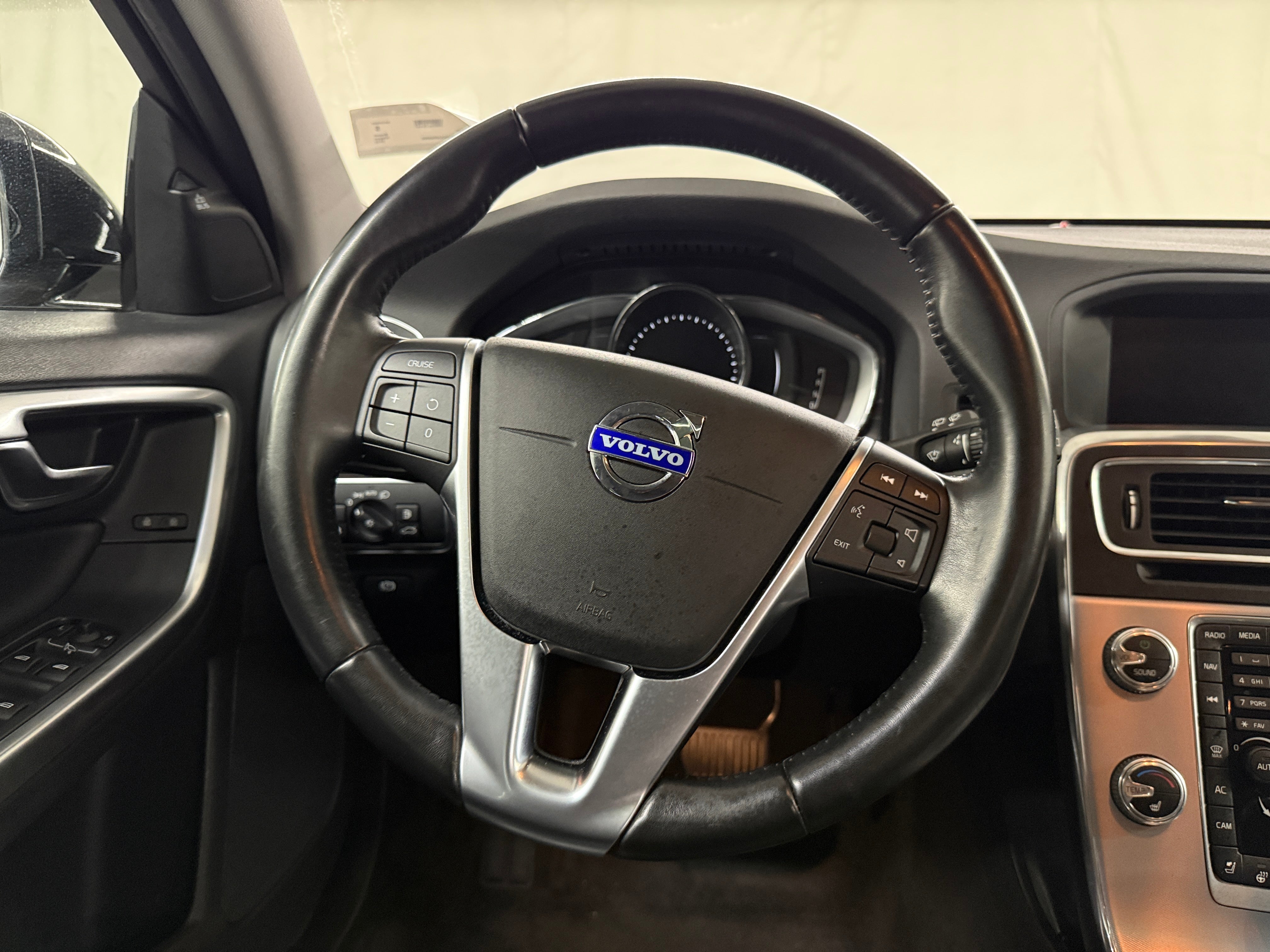 2018 Volvo V60 T5 4