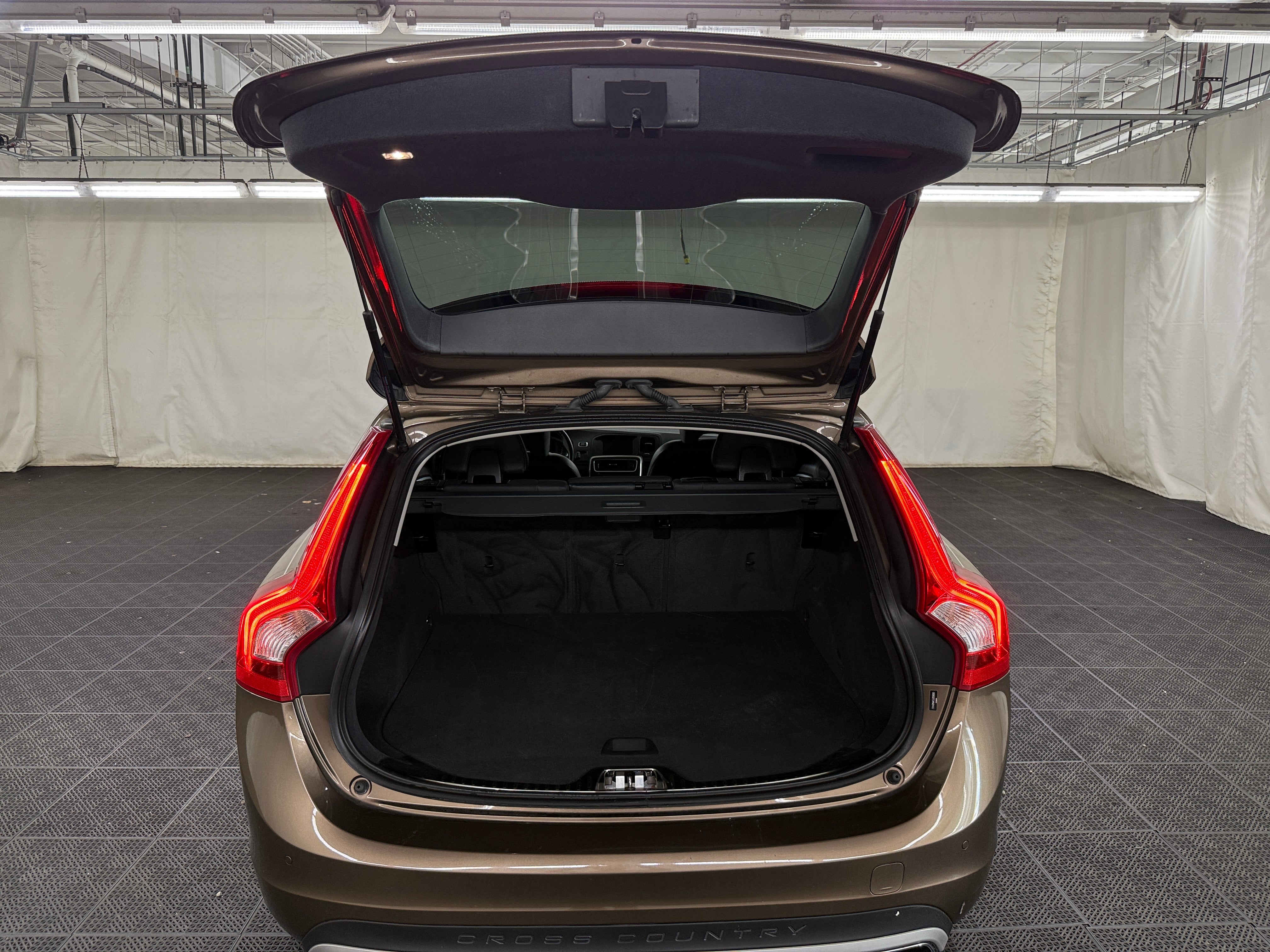 2018 Volvo V60 T5 6