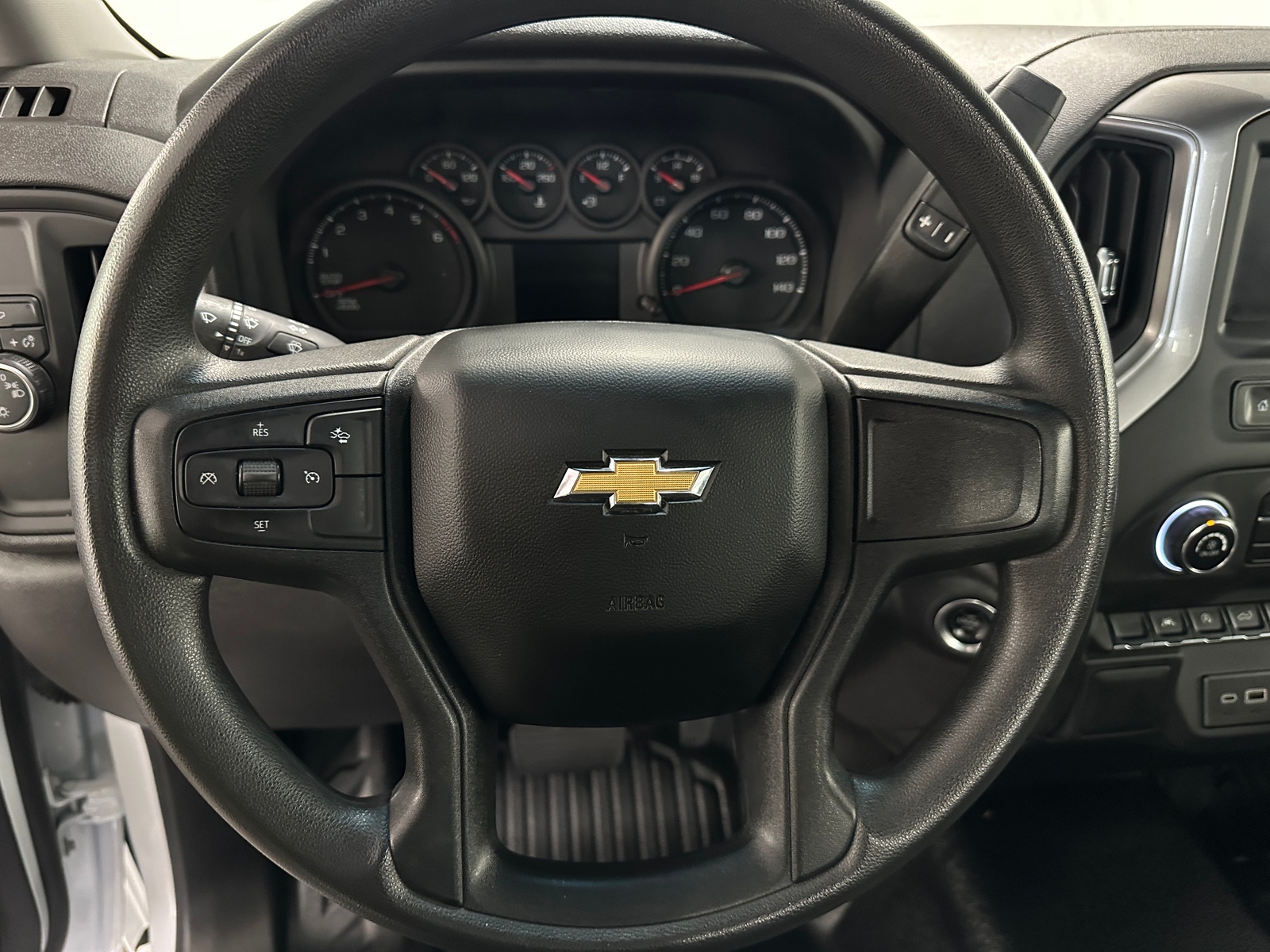 Thumbnail: 2024 Chevrolet Silverado 1500 - 5