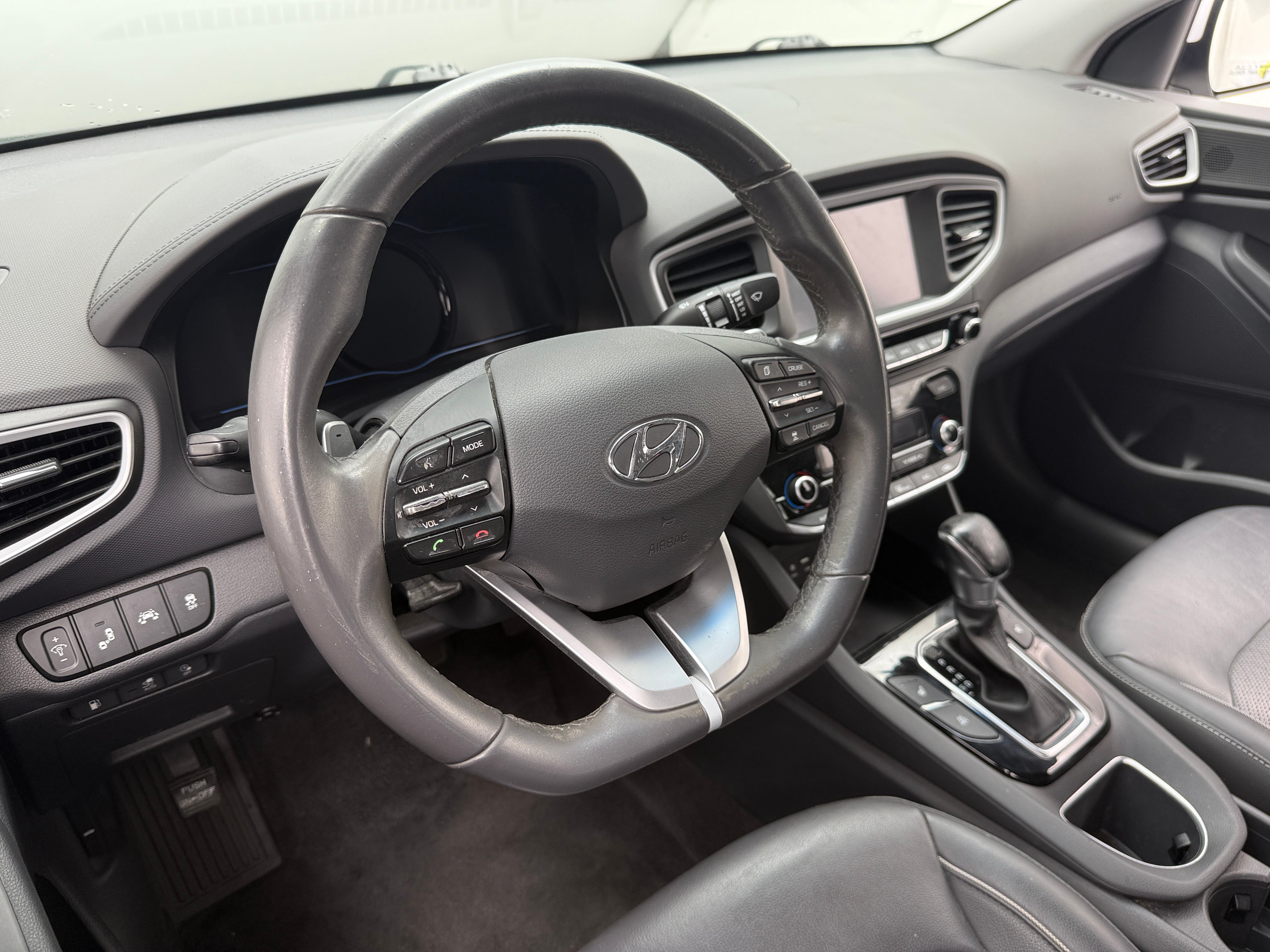 2019 Hyundai Ioniq Limited 4