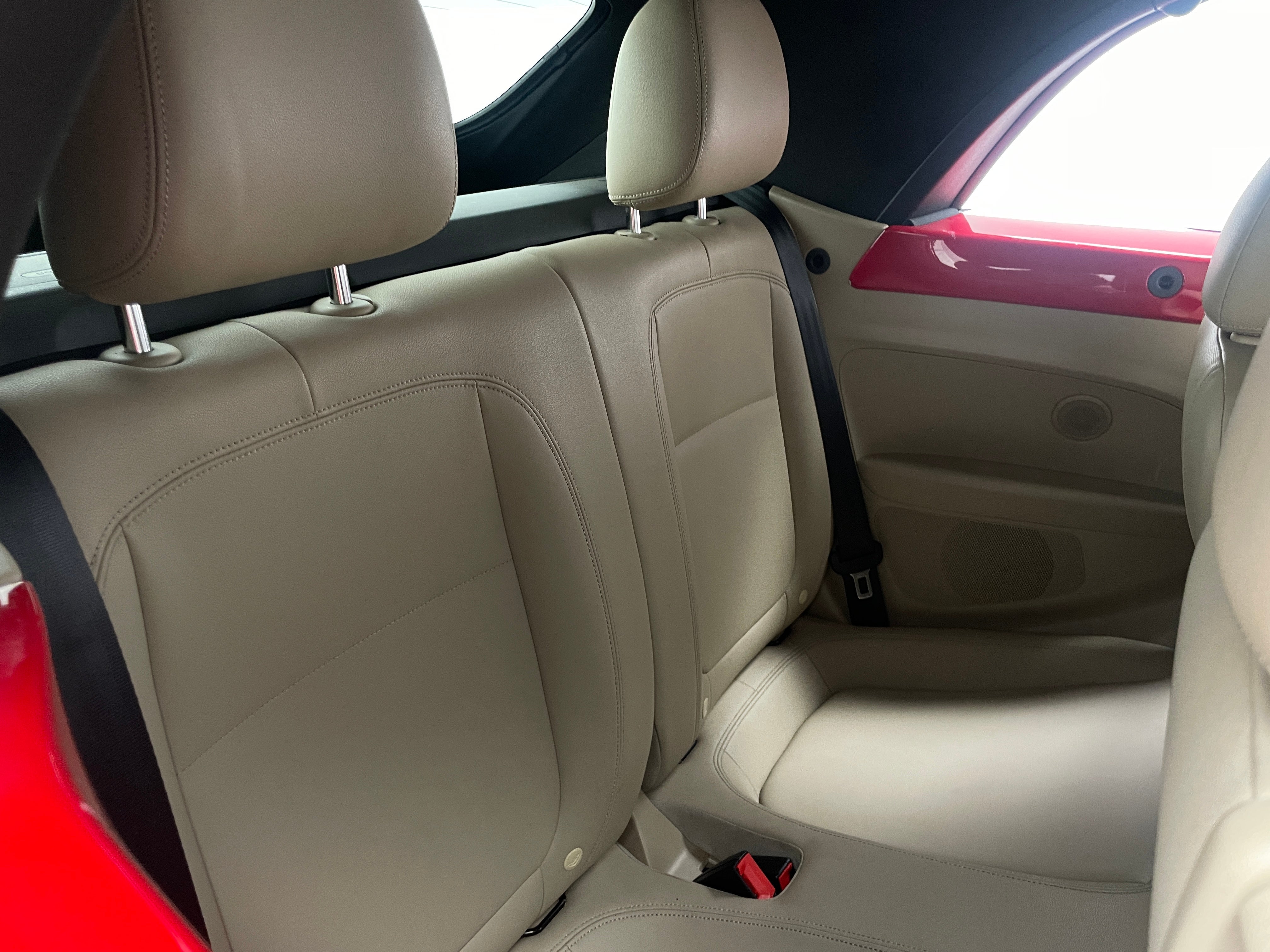 2013 Volkswagen Beetle  5