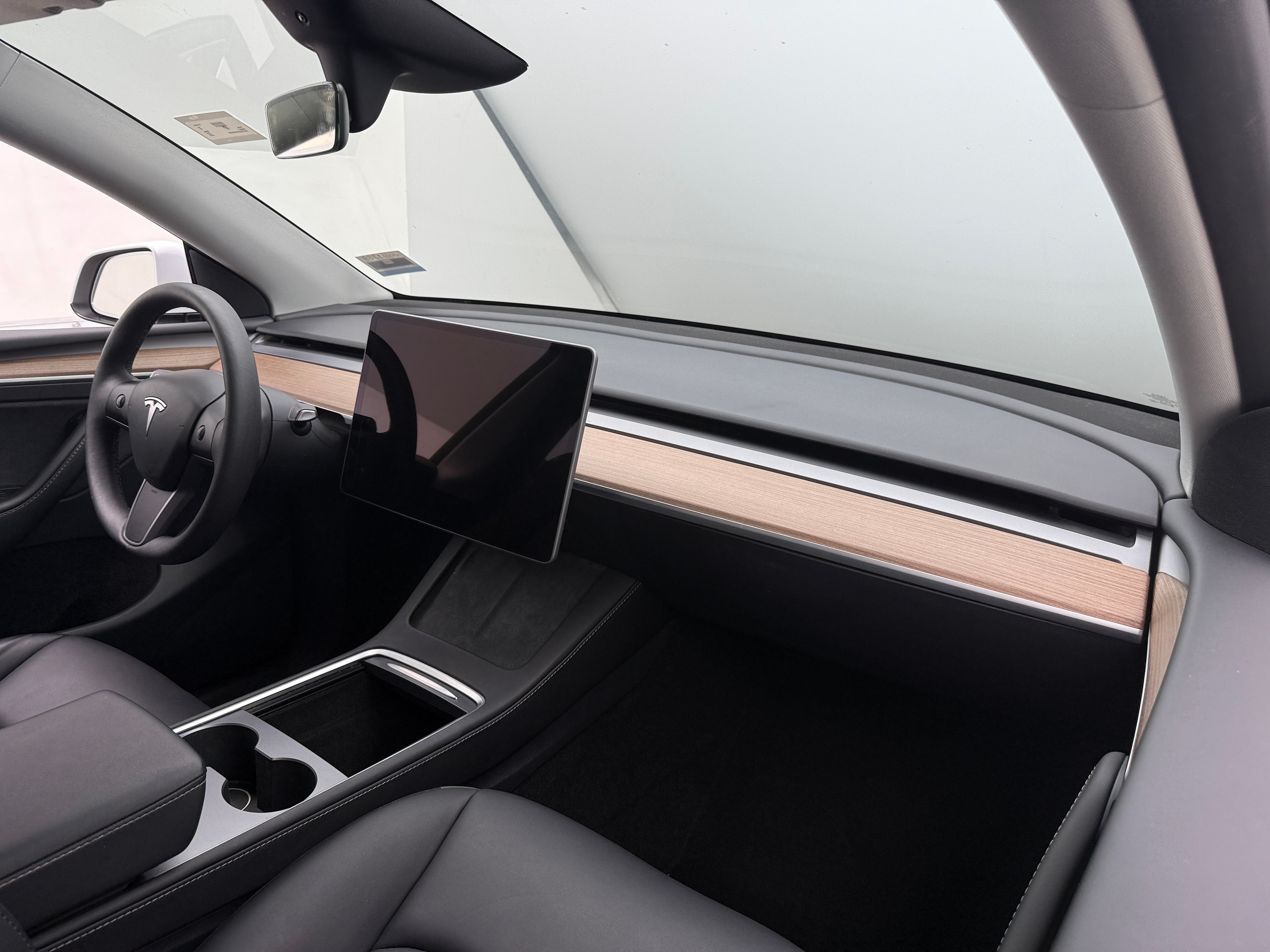 2024 Tesla Model Y Long Range 2