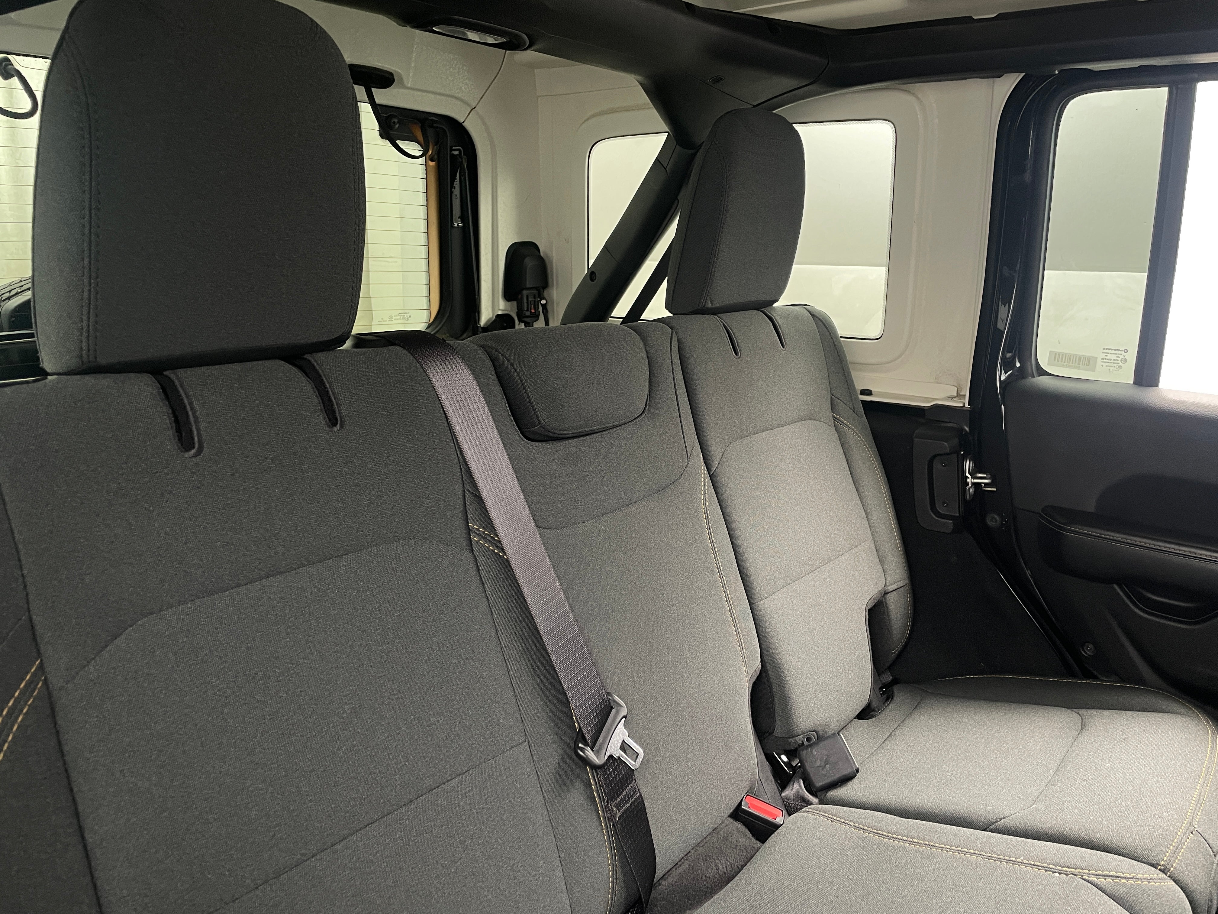 2024 Jeep Wrangler Sahara 6
