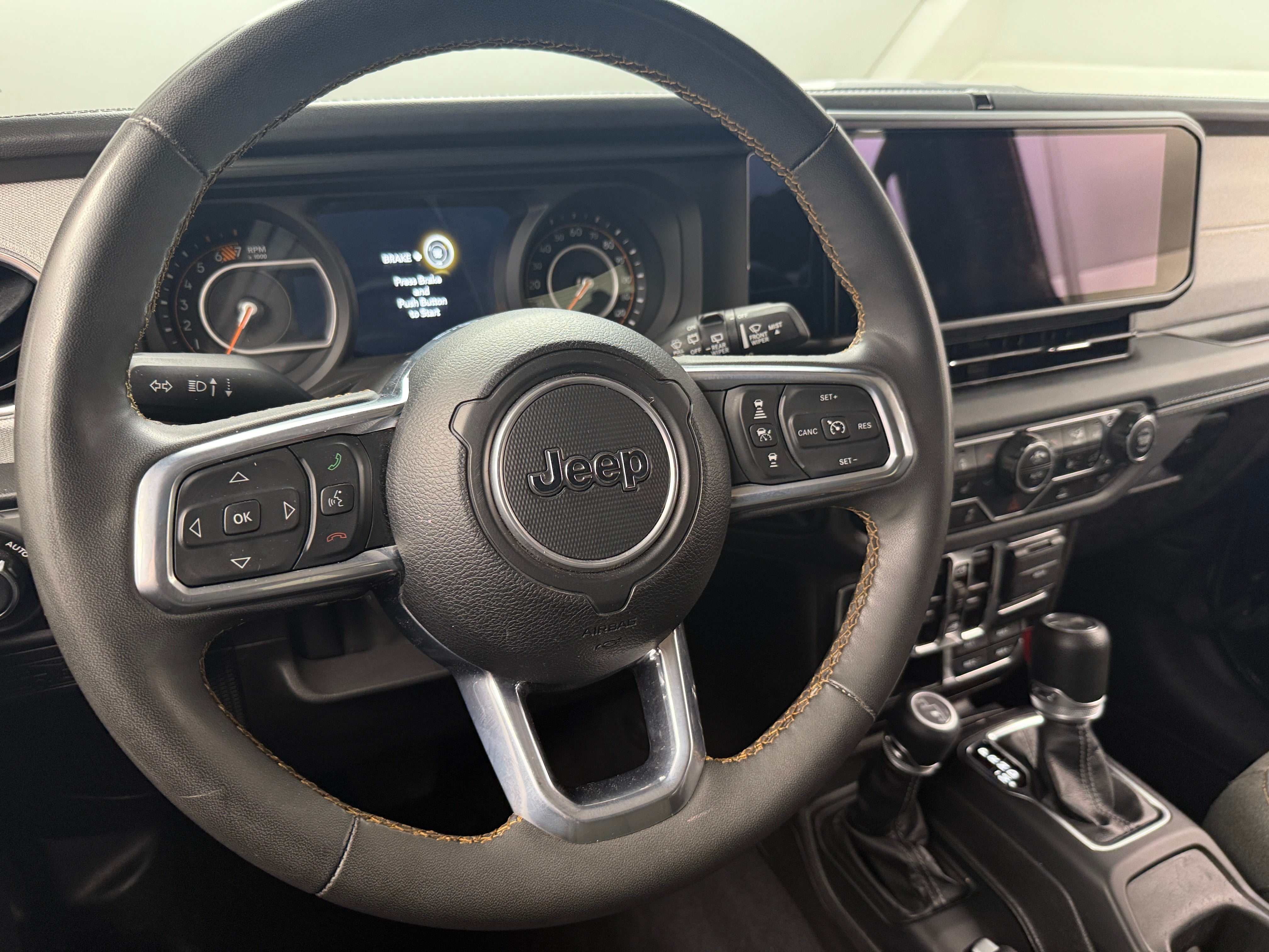 2024 Jeep Wrangler Sahara 5
