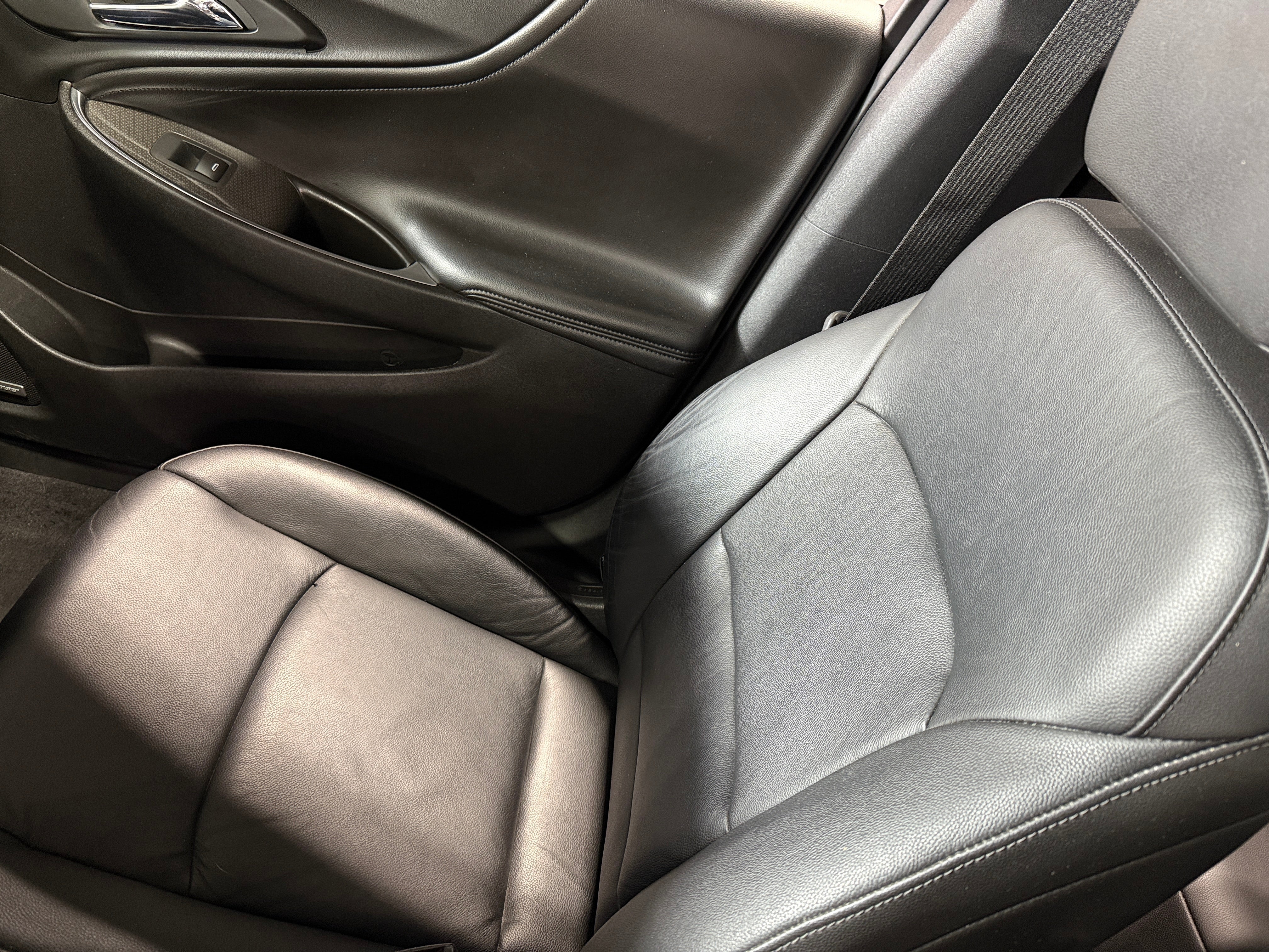 2017 Chevrolet Malibu LT 2