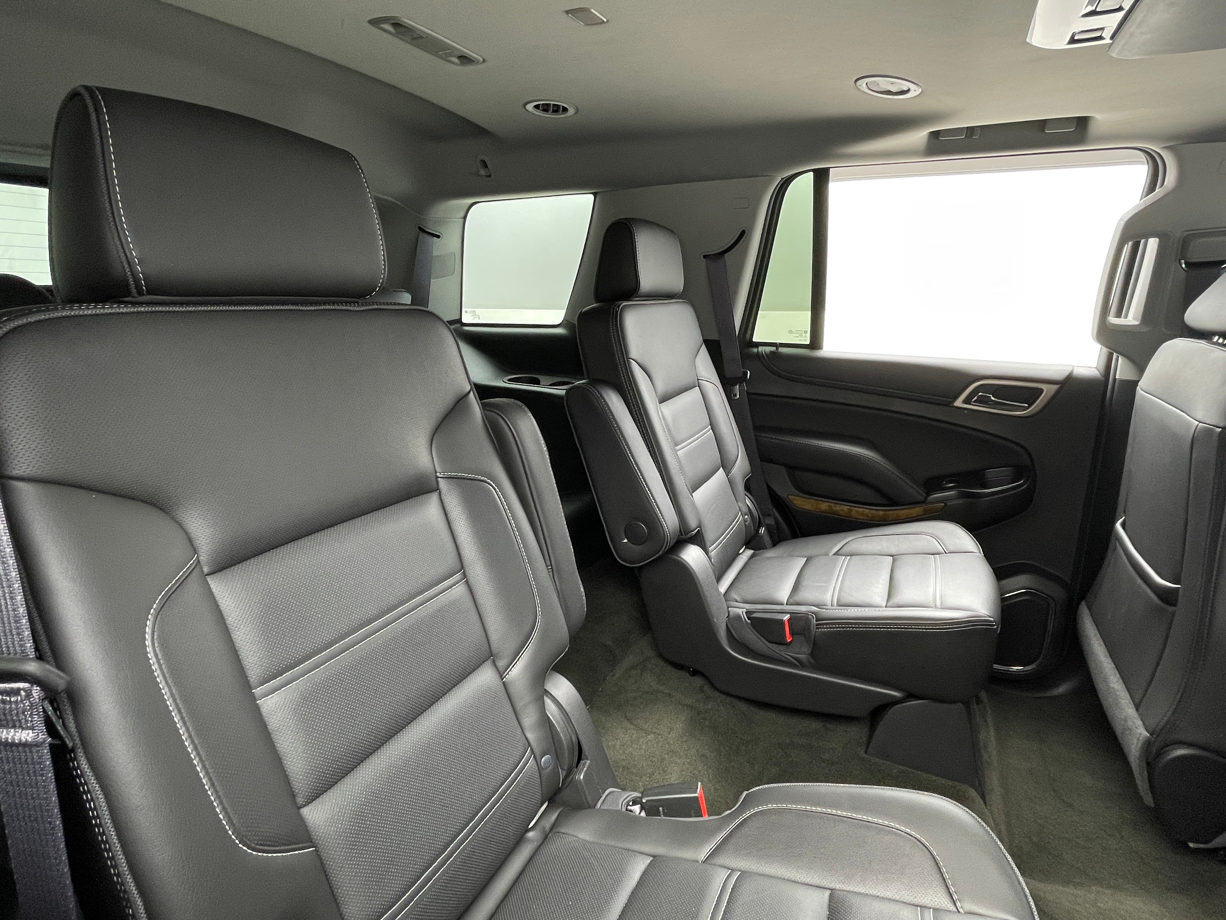 2017 GMC Yukon Denali 5