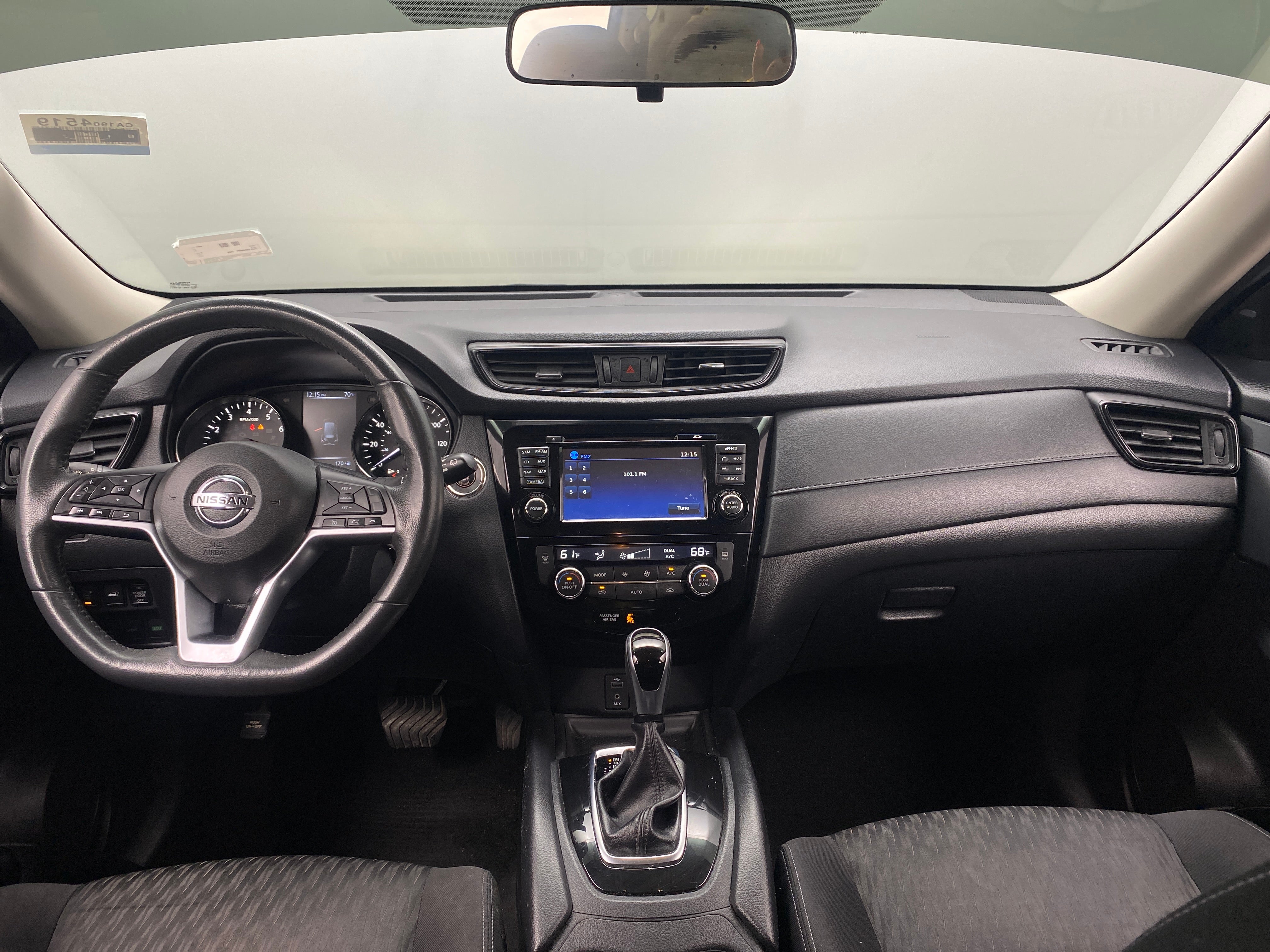 2017 Nissan Rogue SV 3