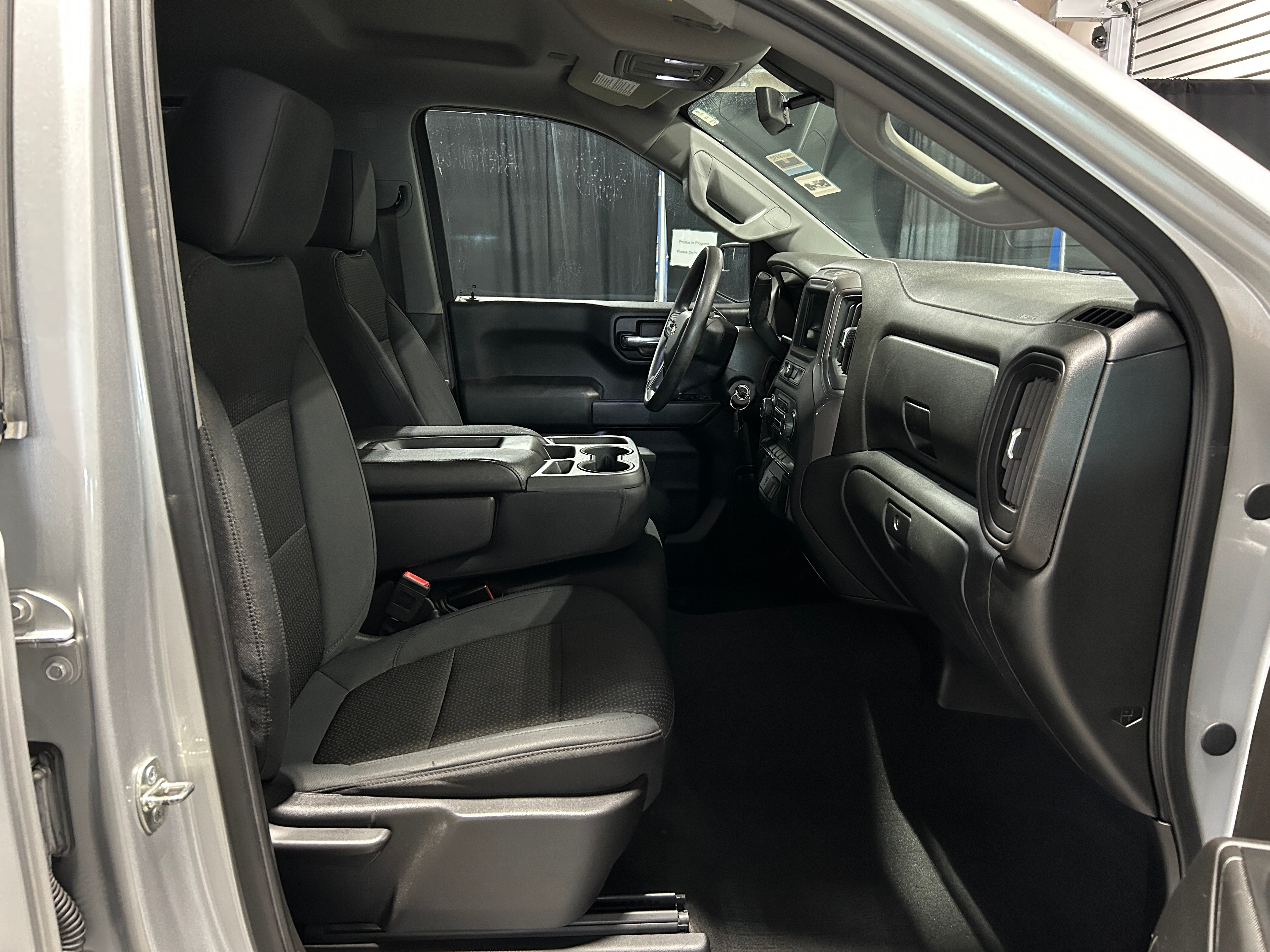 2019 Chevrolet Silverado 1500 Custom 2