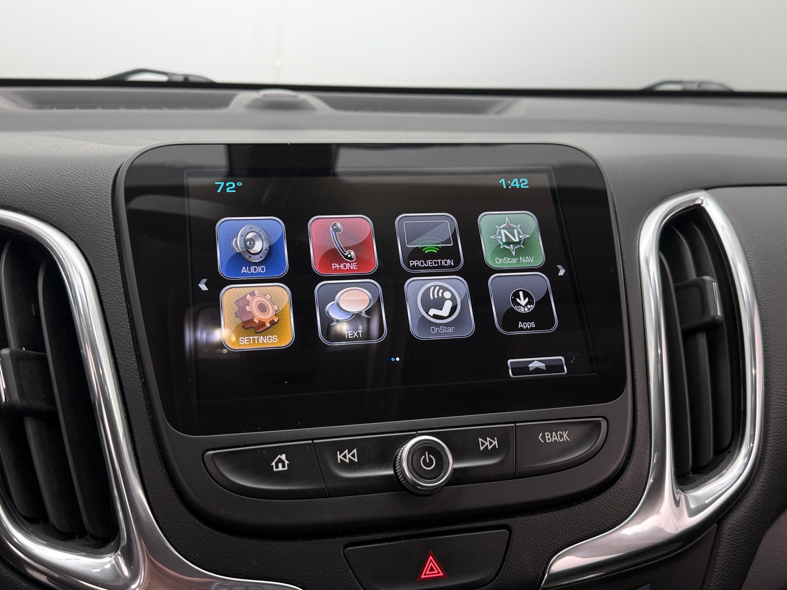 Thumbnail: 2018 Chevrolet Equinox - 4