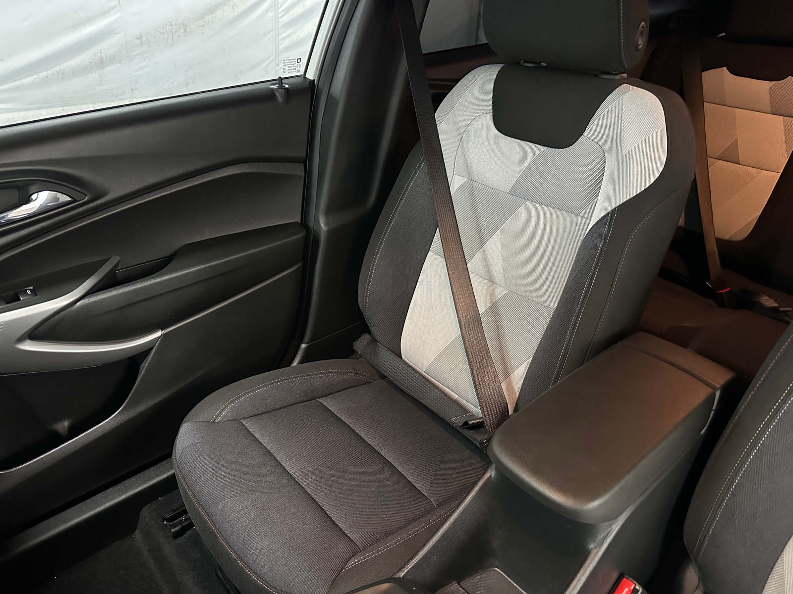 Thumbnail: 2024 Chevrolet Trax - 2
