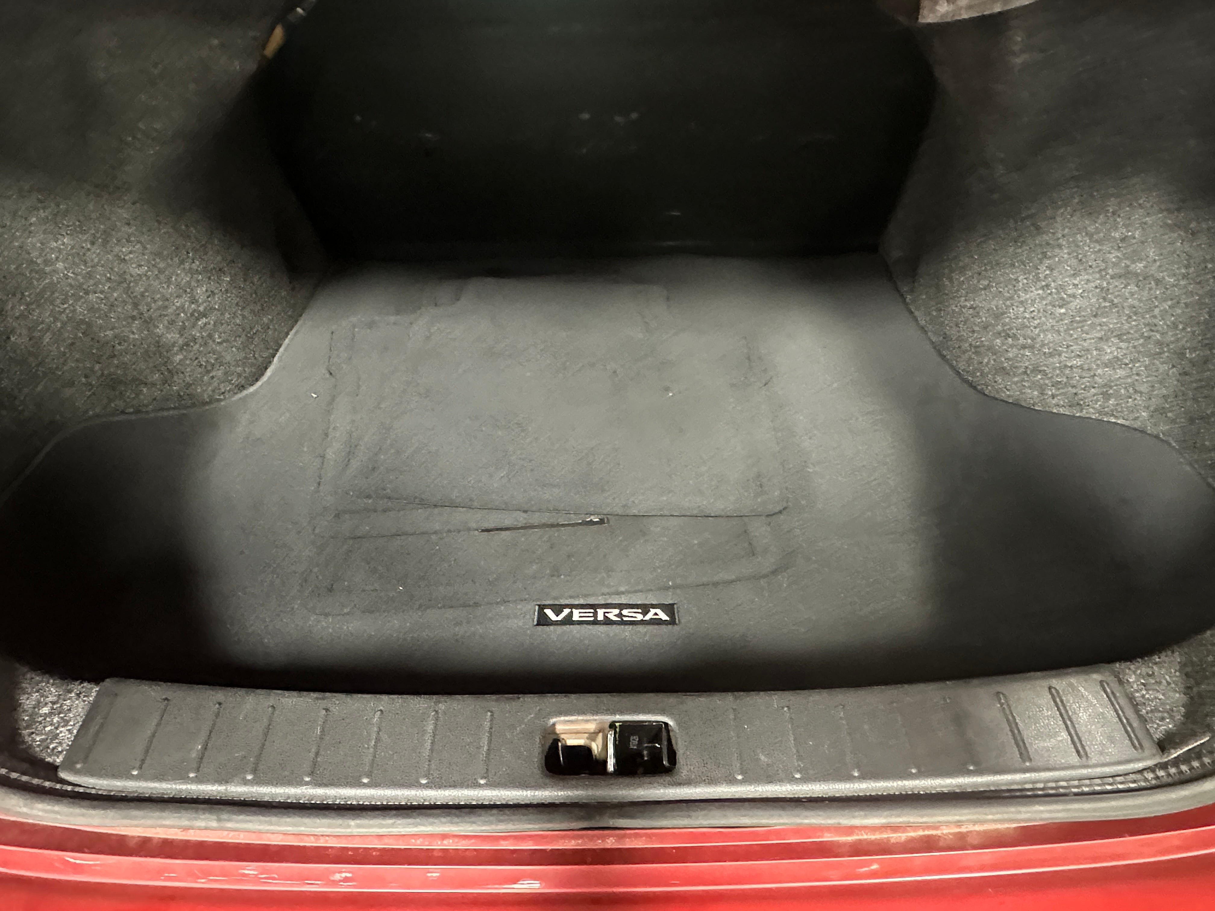 2017 Nissan Versa S Plus 7