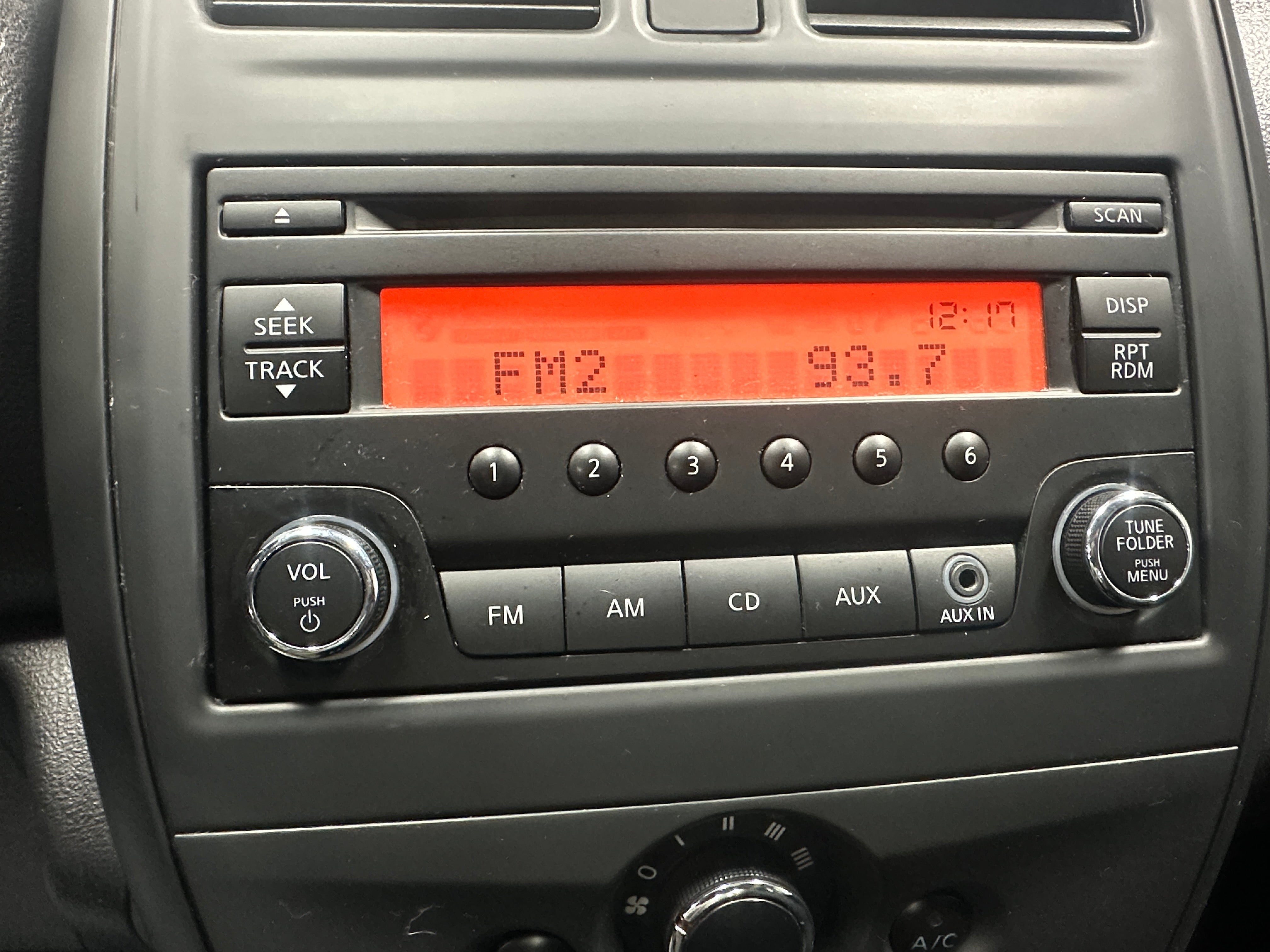 2017 Nissan Versa S Plus 4
