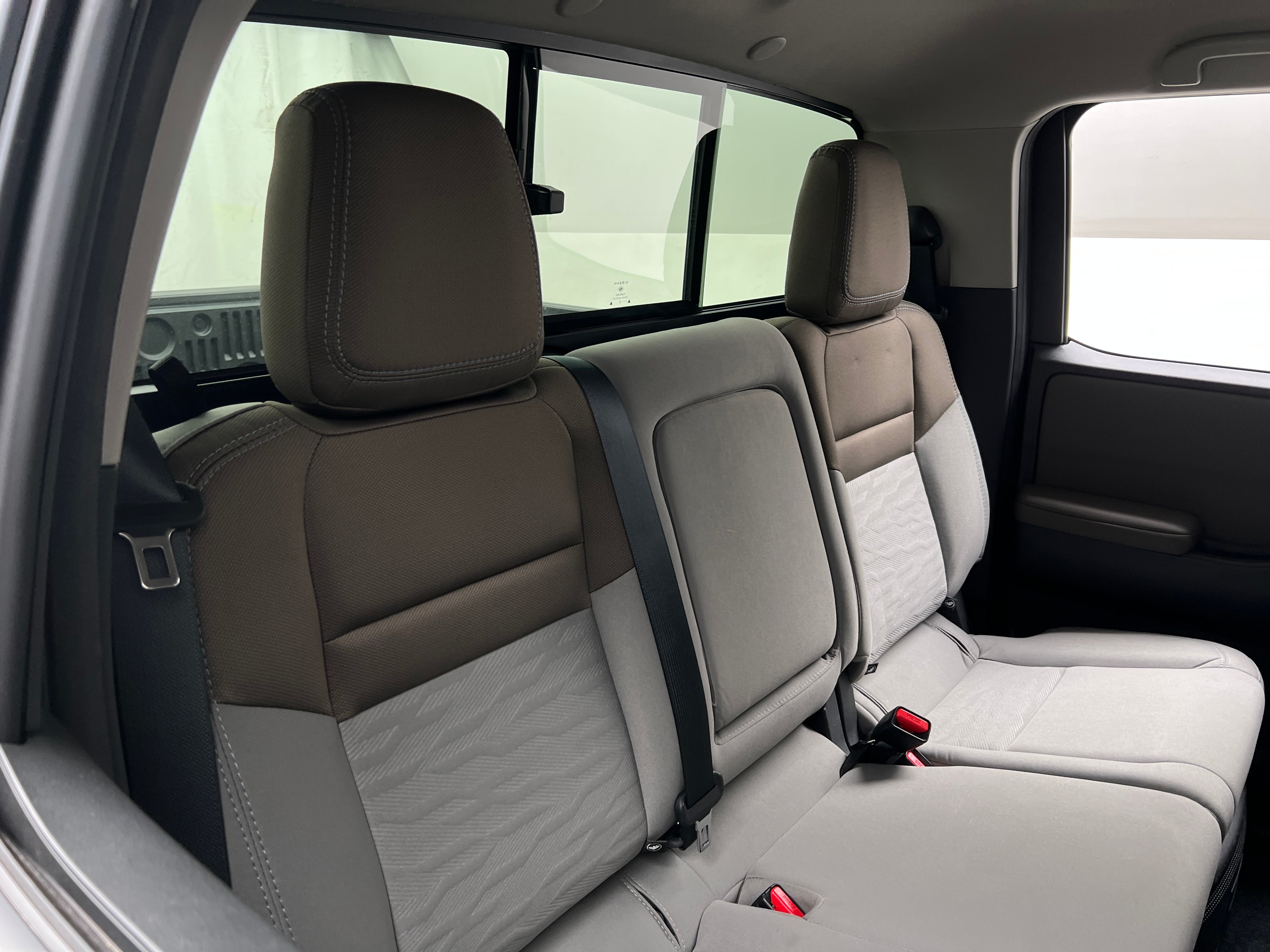 2023 Nissan Frontier SV 6