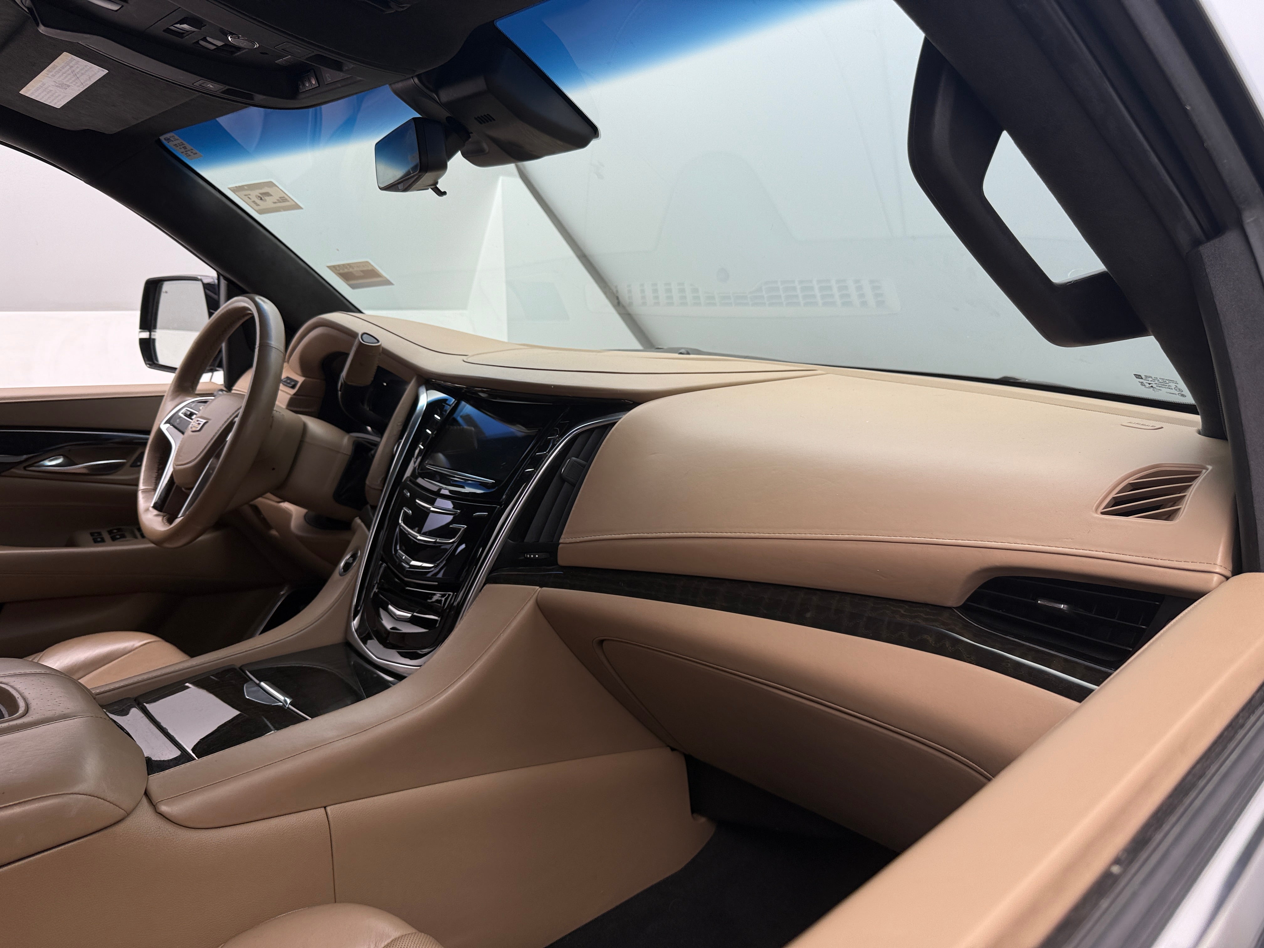 2019 Cadillac Escalade ESV Platinum 3