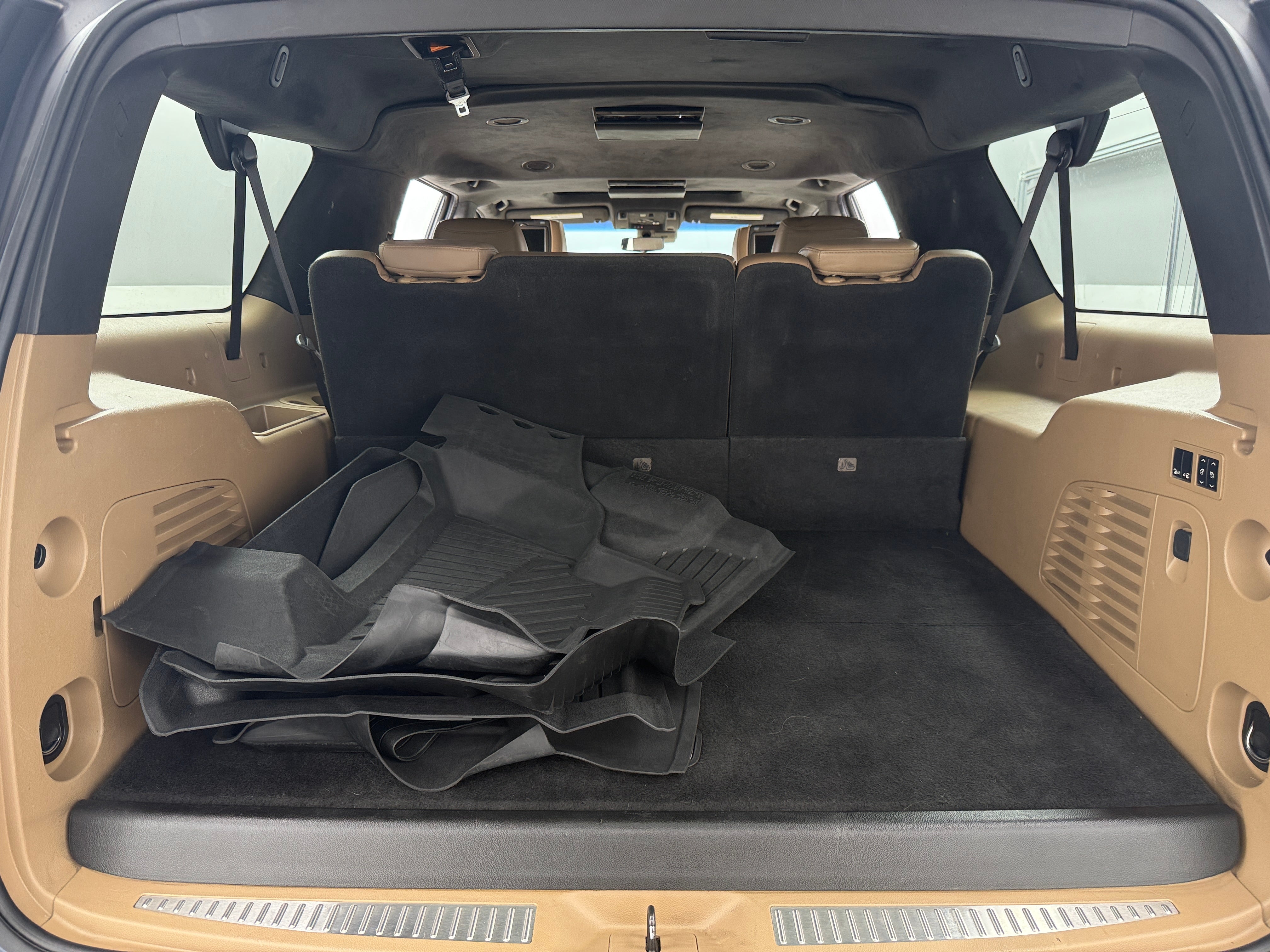 2019 Cadillac Escalade ESV Platinum 7