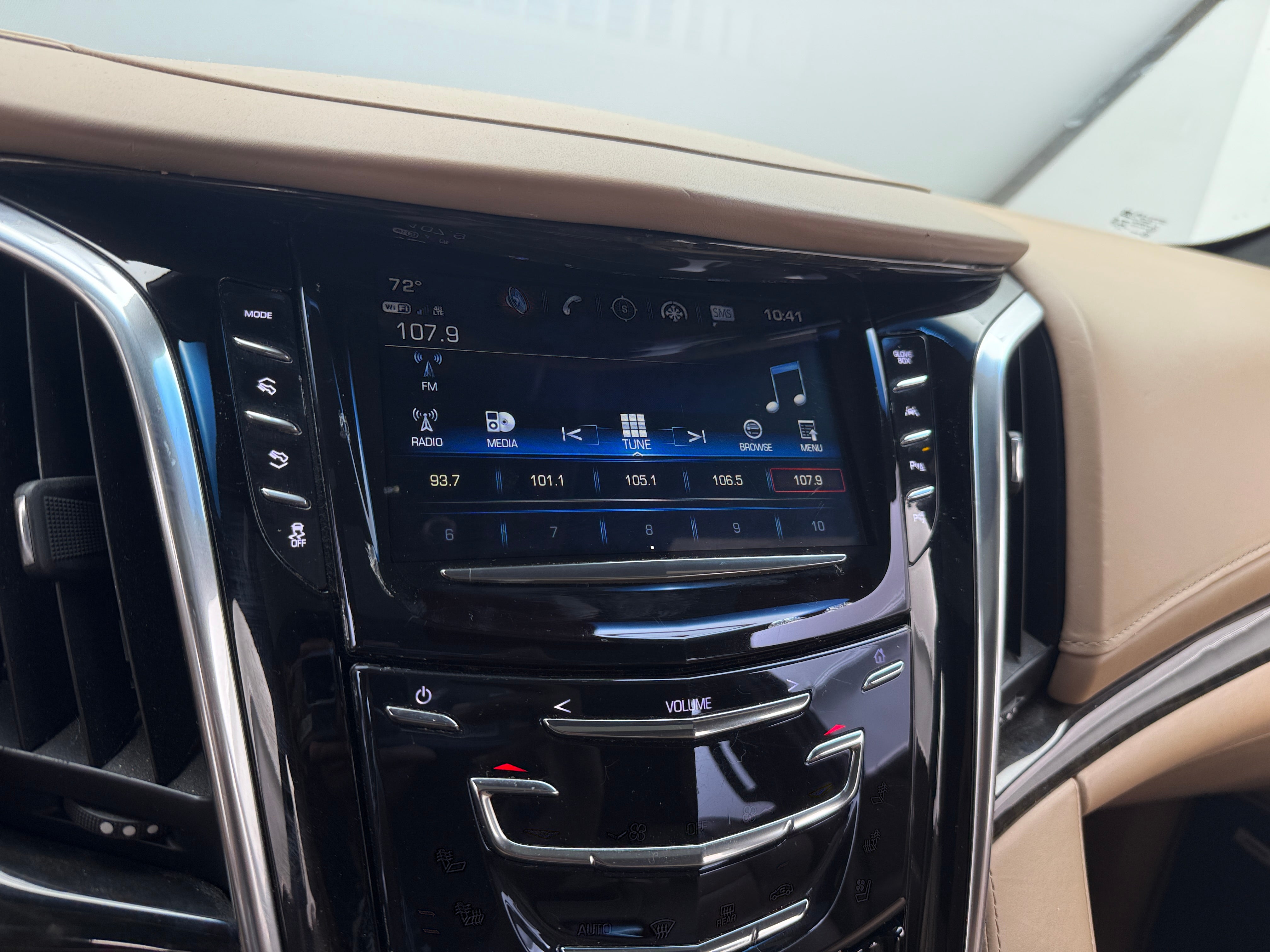 2019 Cadillac Escalade ESV Platinum 4