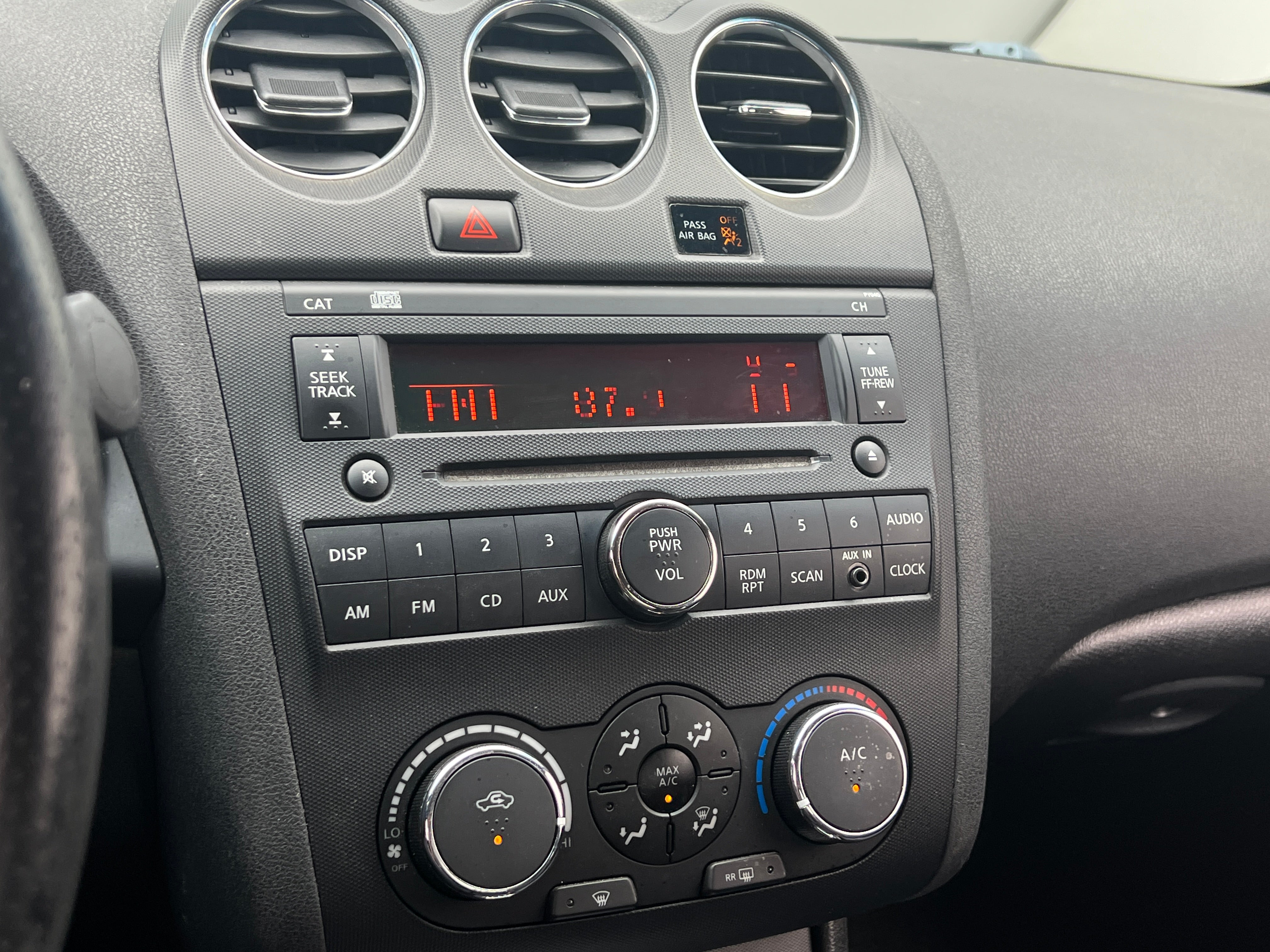 Thumbnail: 2012 Nissan Altima - 3