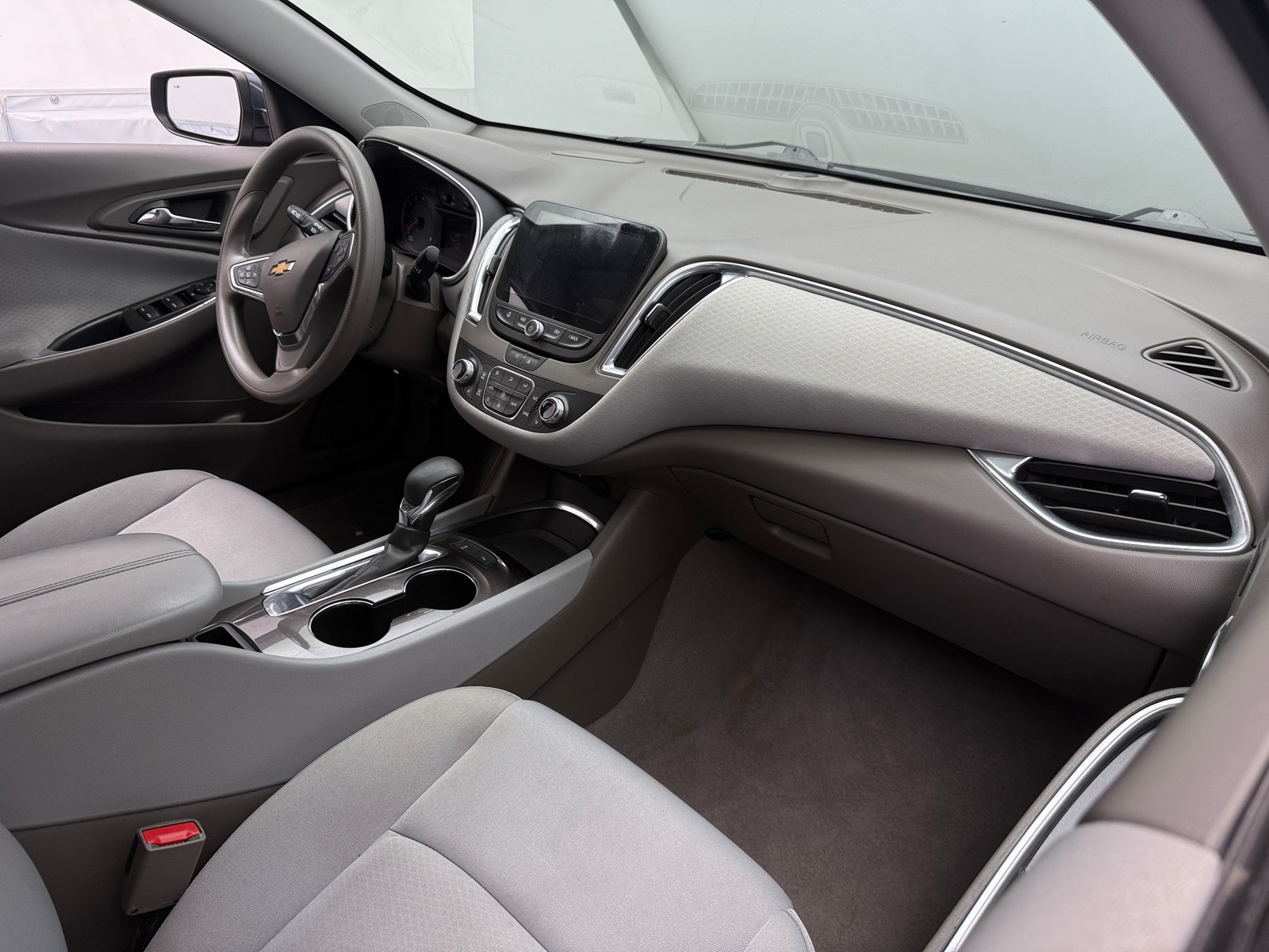 Thumbnail: 2021 Chevrolet Malibu - 3