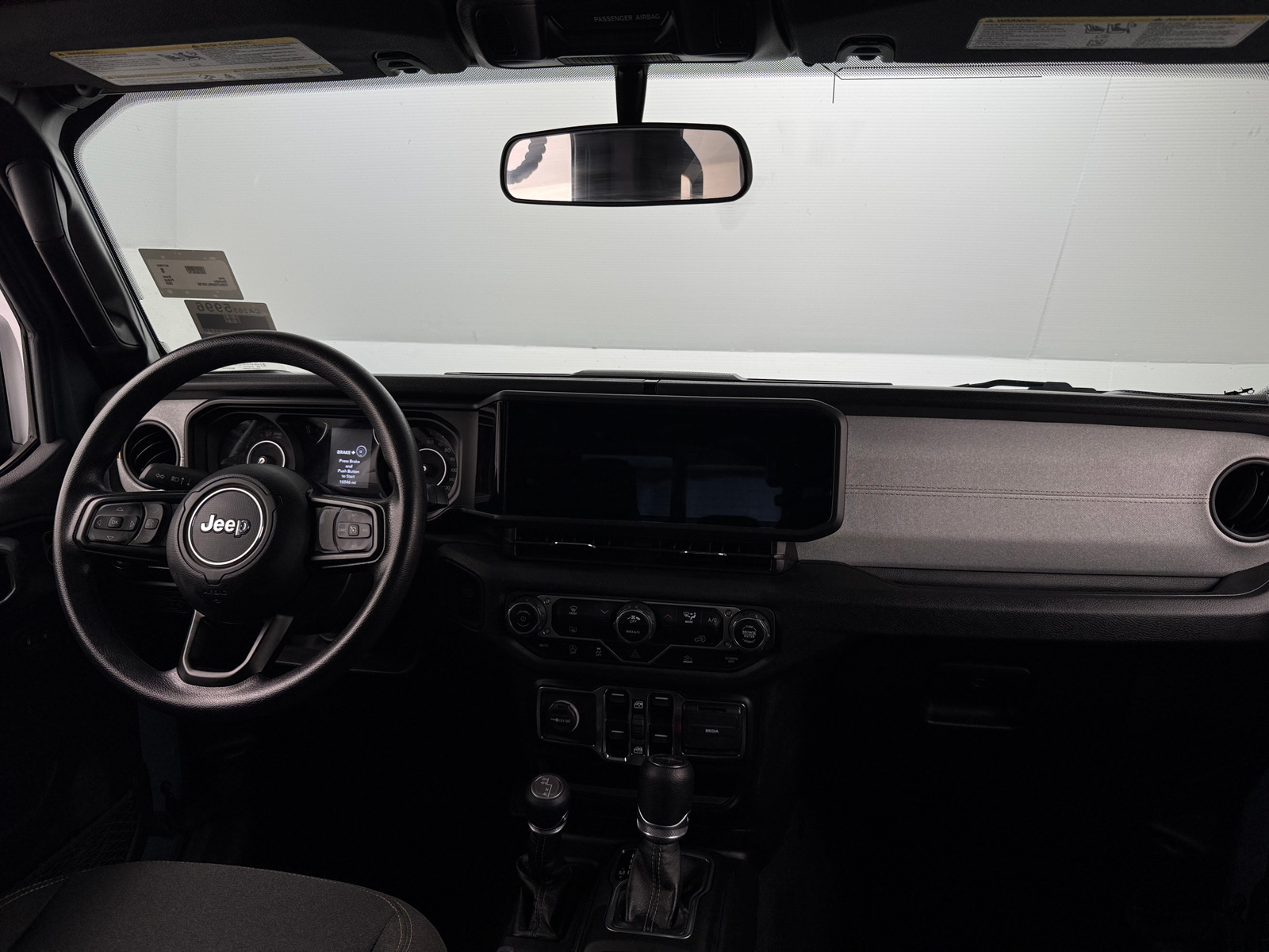 Thumbnail: 2024 Jeep Gladiator - 3