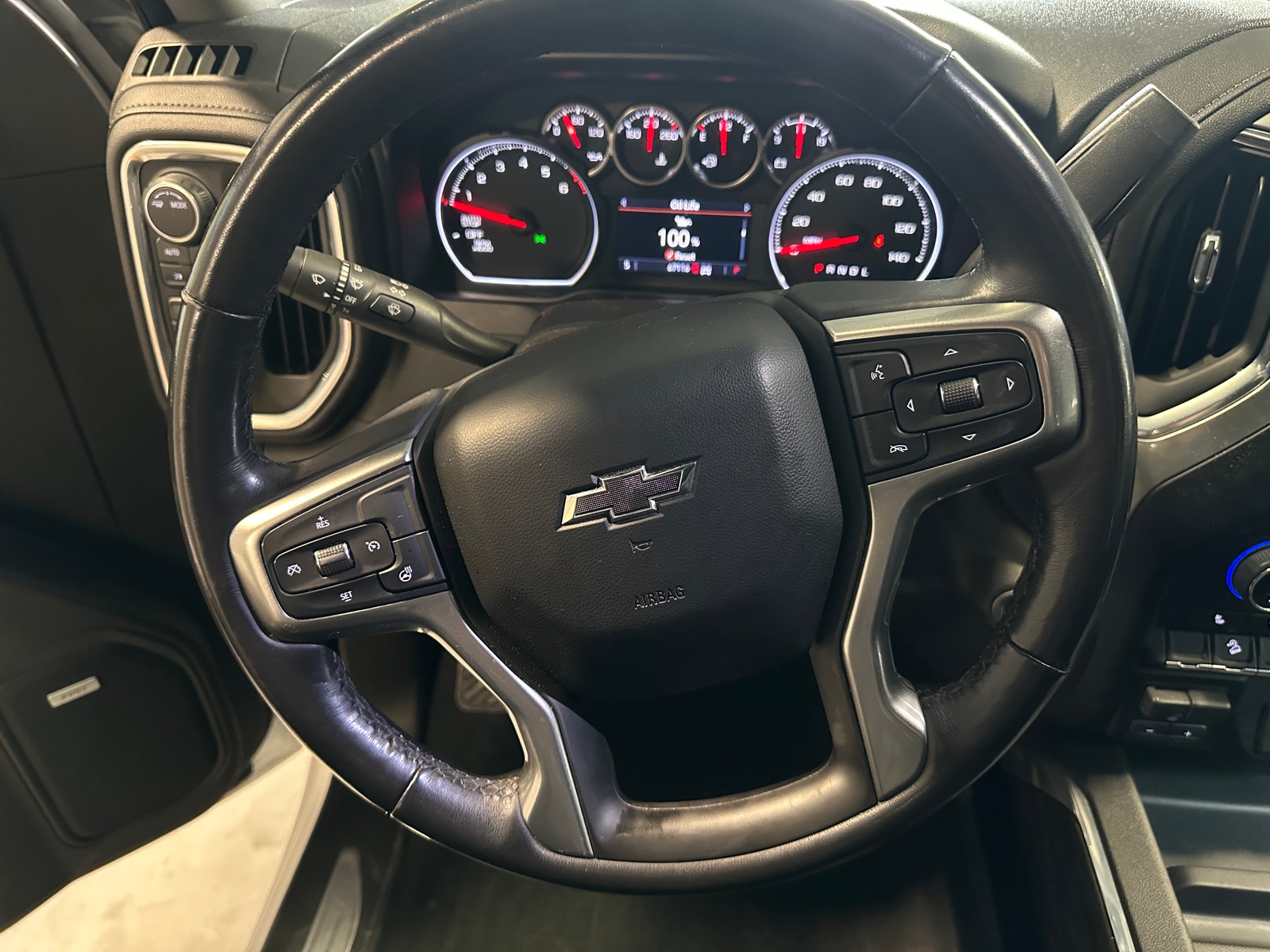 Thumbnail: 2021 Chevrolet Silverado 1500 - 4