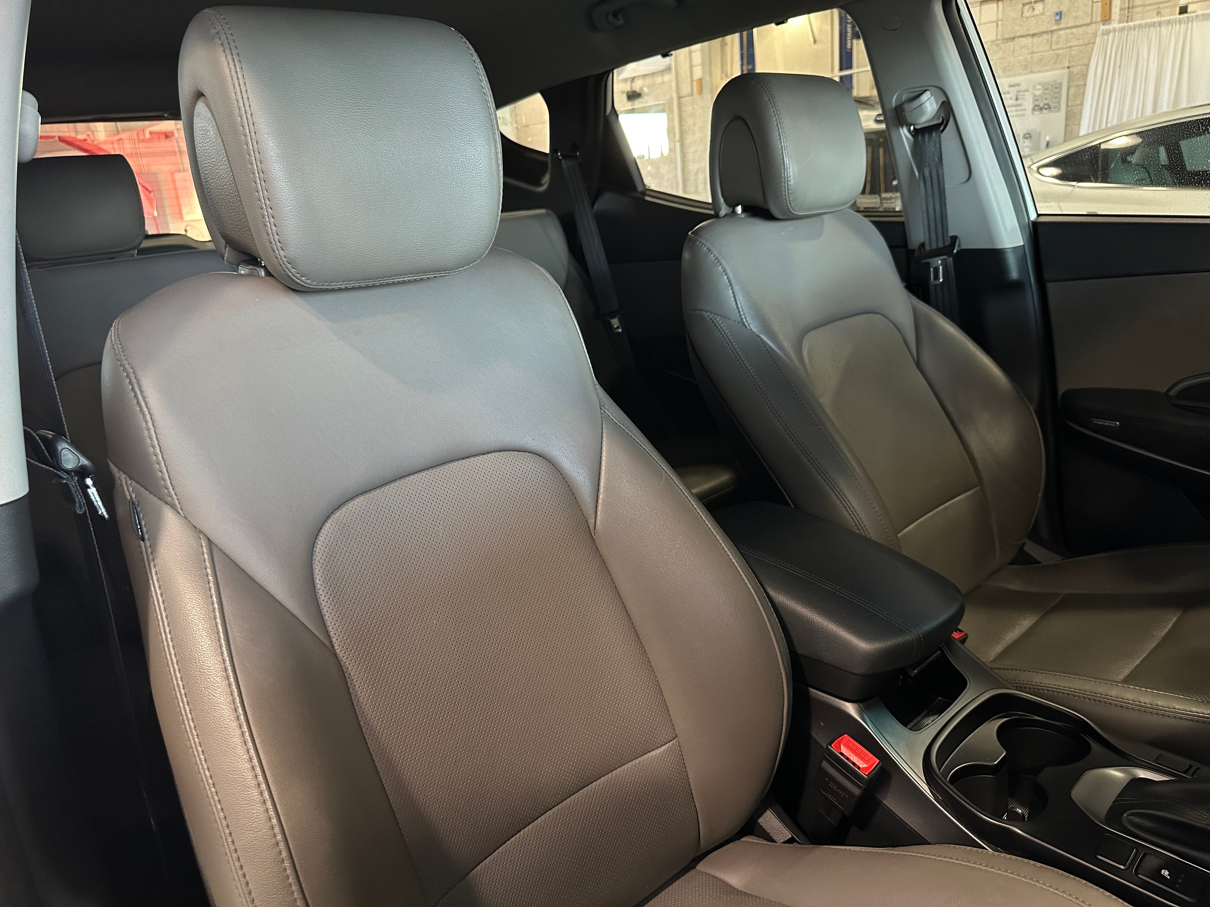 Thumbnail: 2018 Hyundai Santa Fe - 2