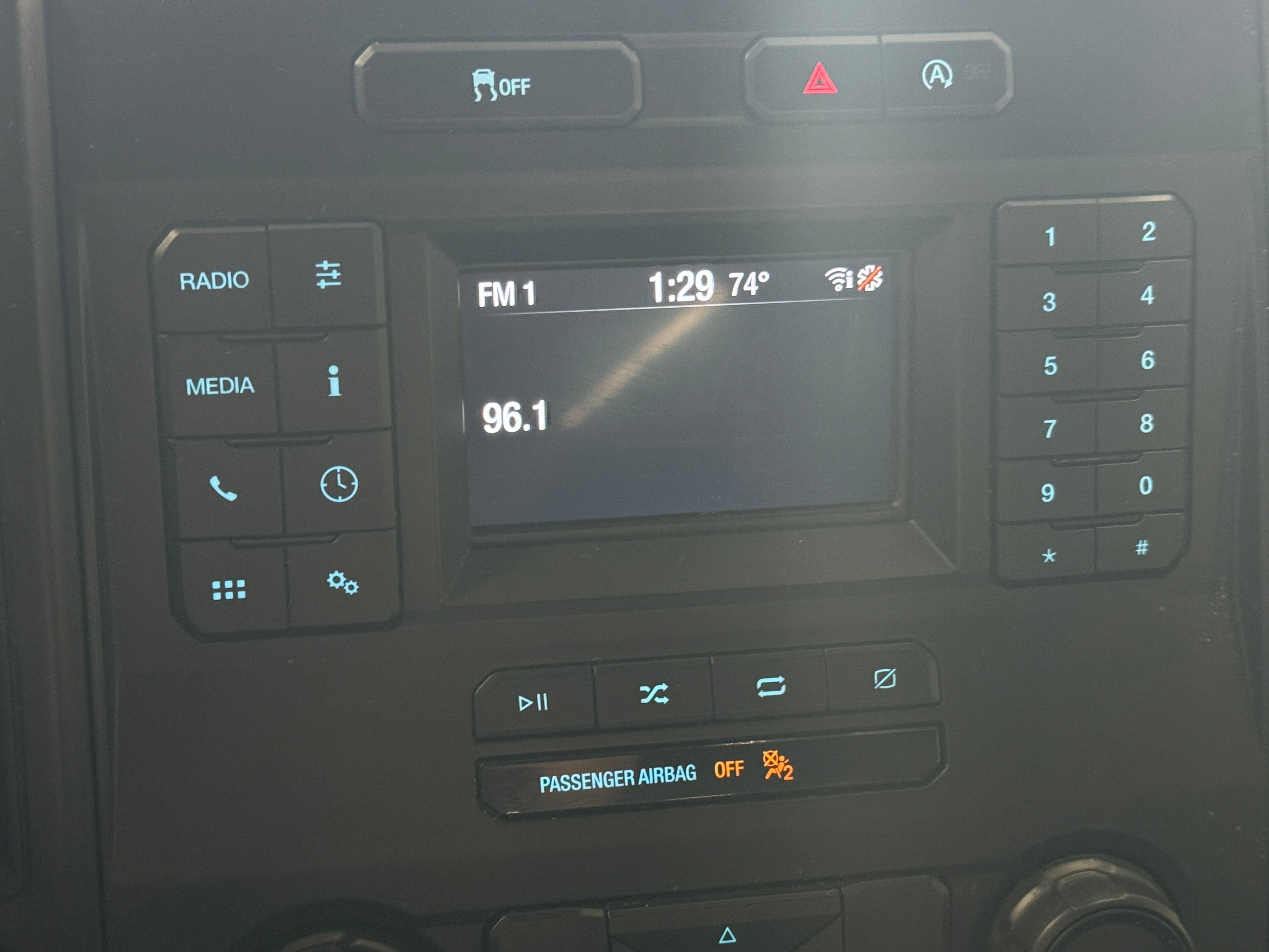 2020 Ford Econoline E-150 3