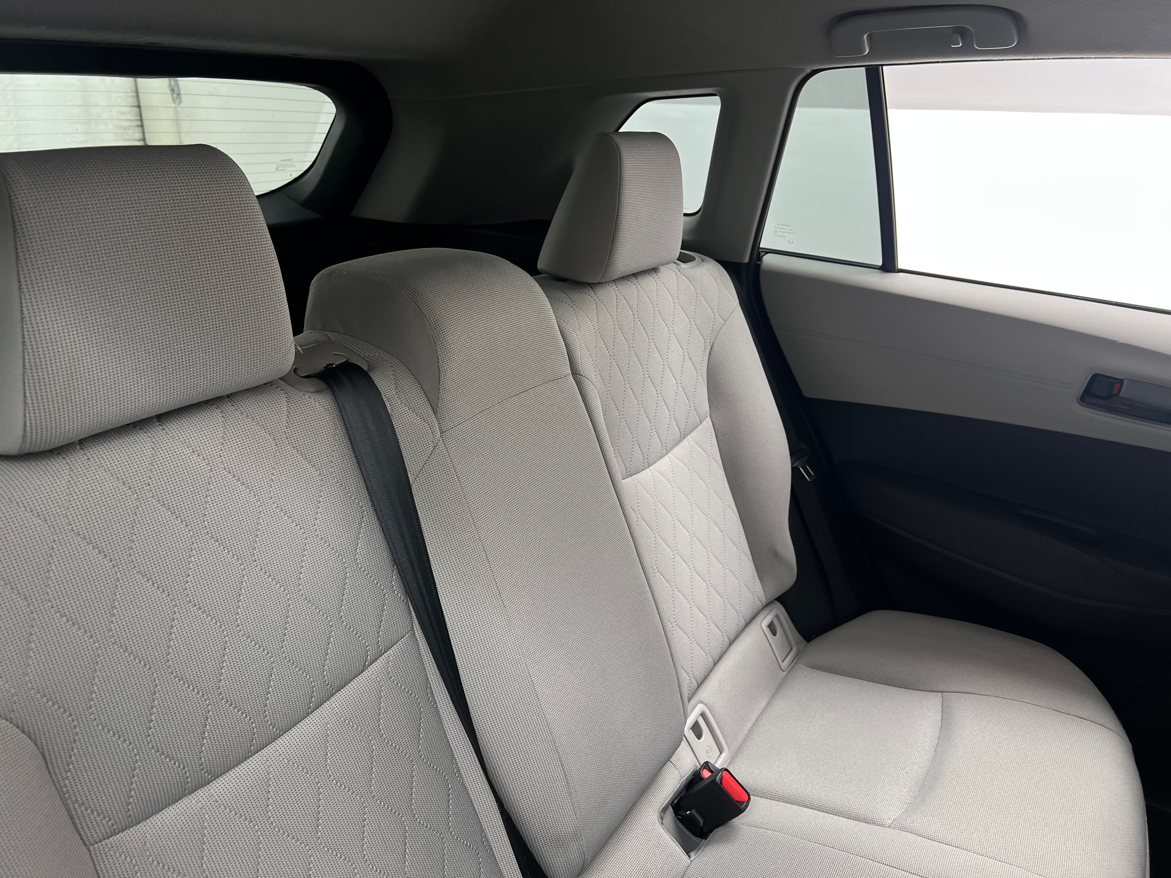 2022 Toyota Corolla Cross LE 6