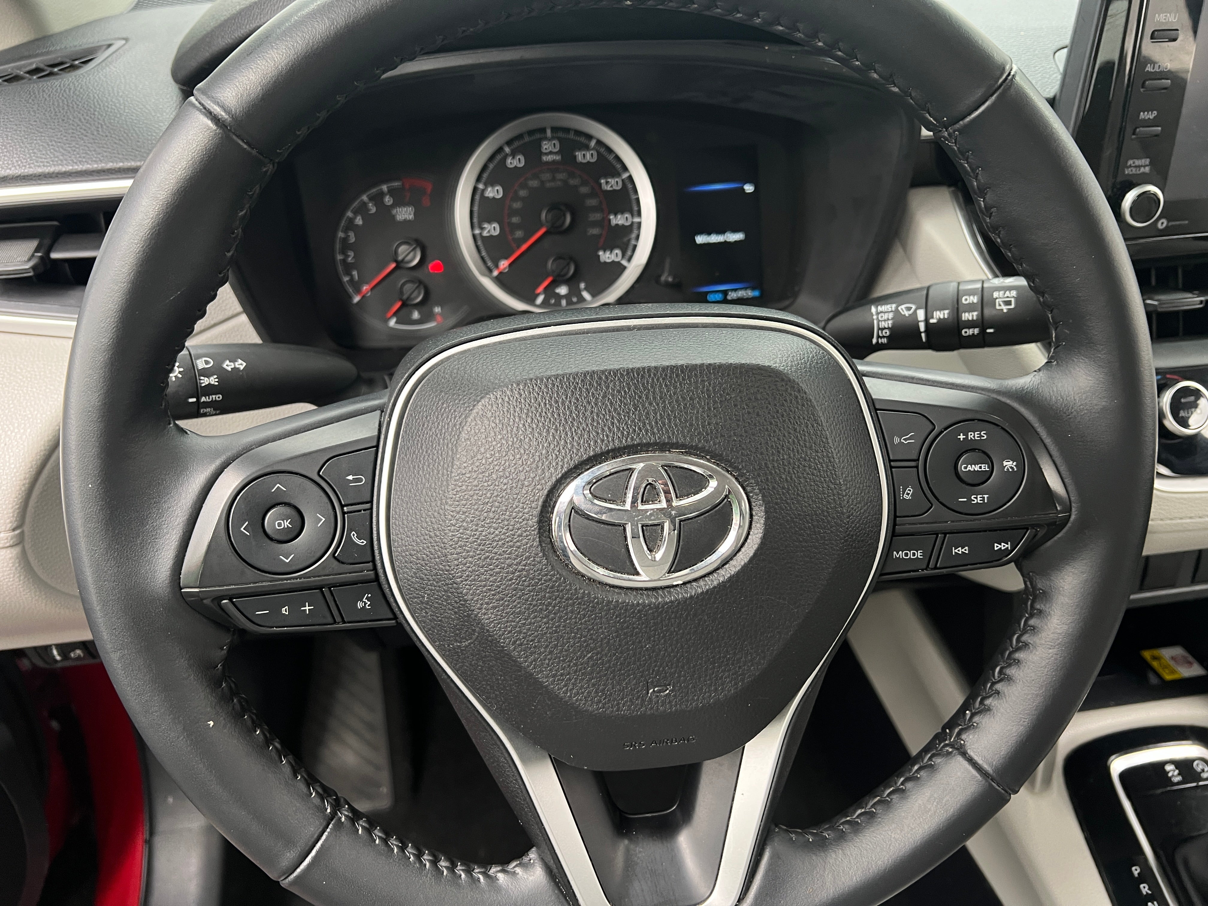 2022 Toyota Corolla Cross LE 5