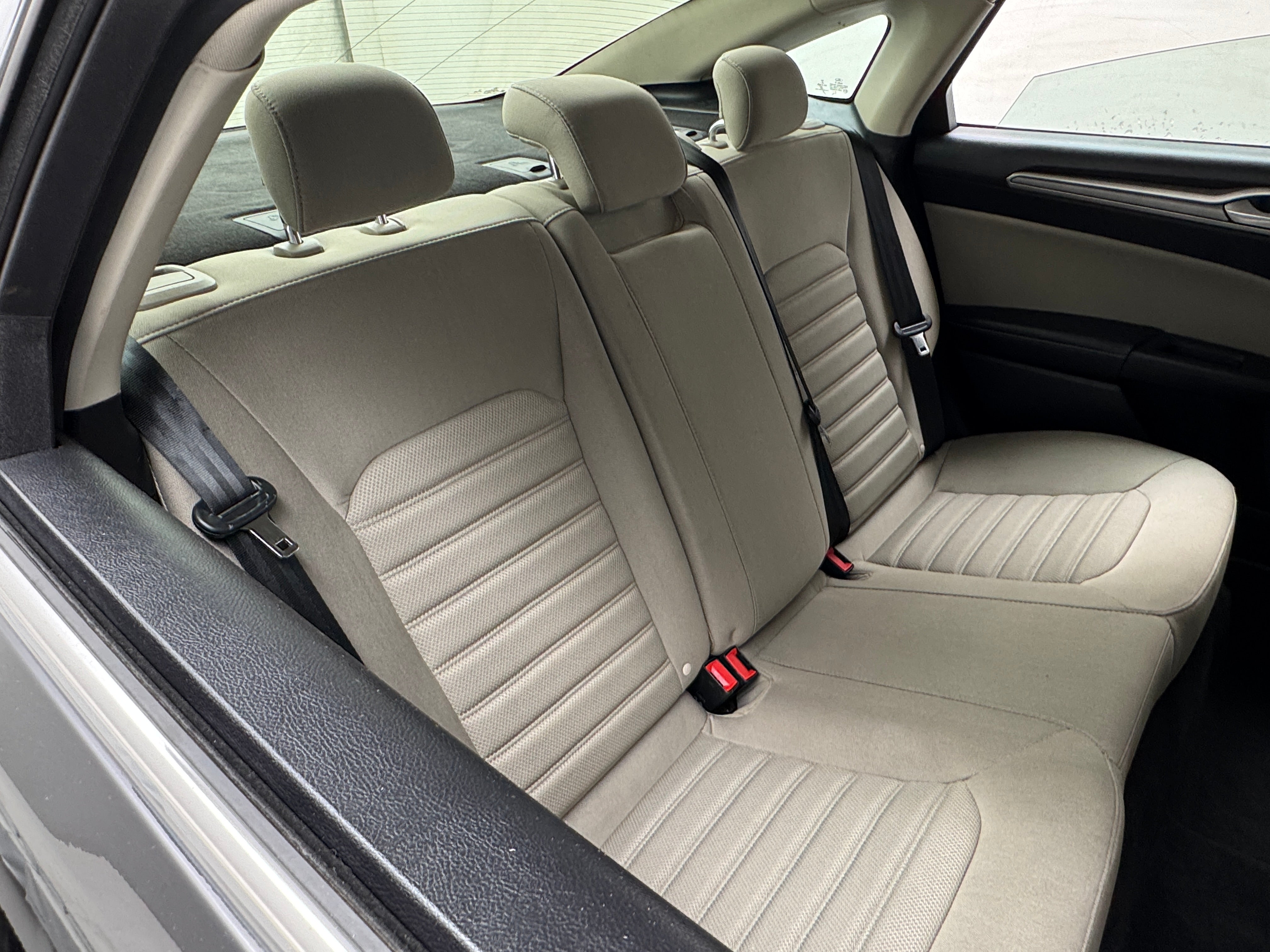 2019 Ford Fusion S 6