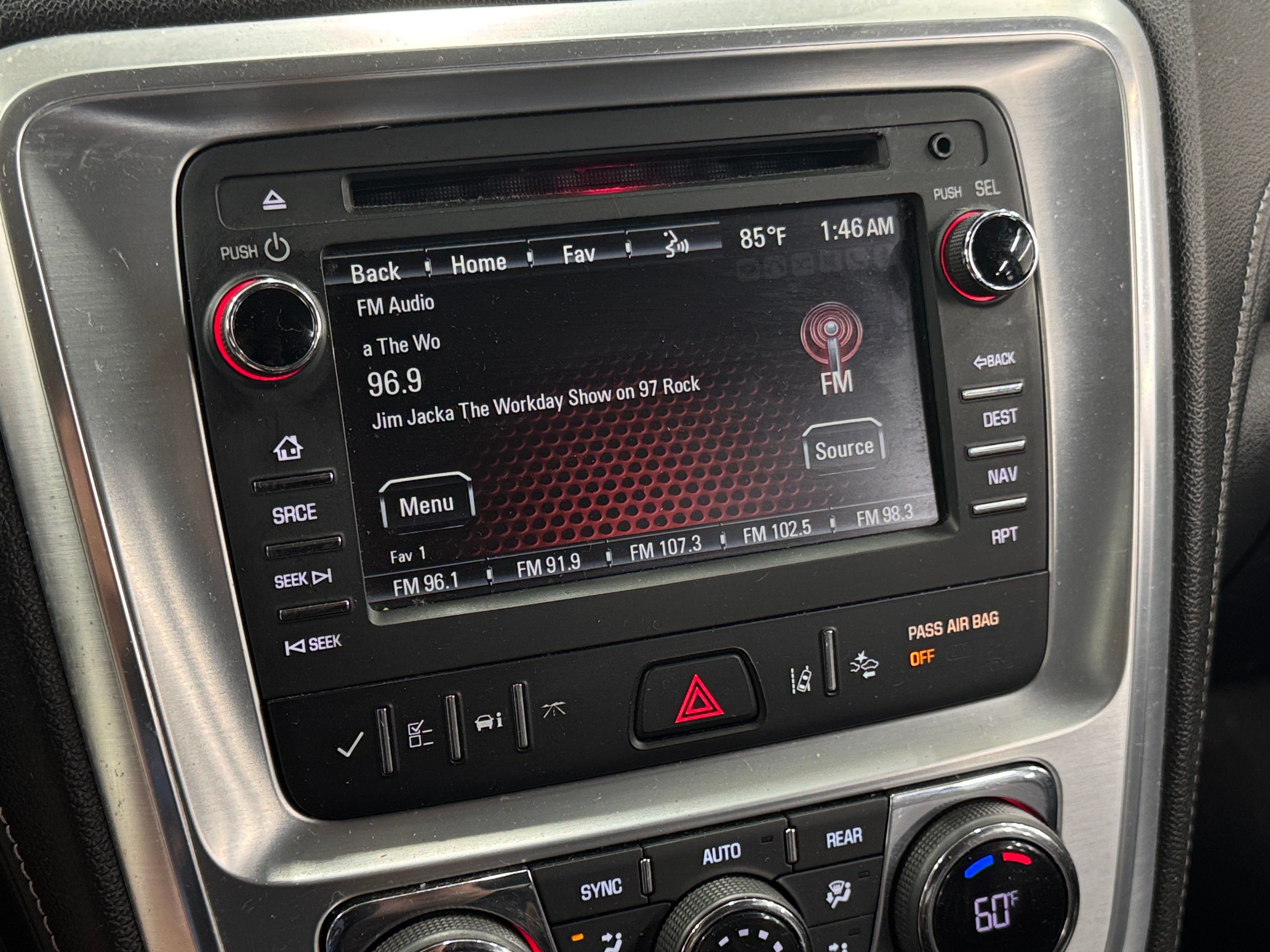 2017 GMC Acadia  3