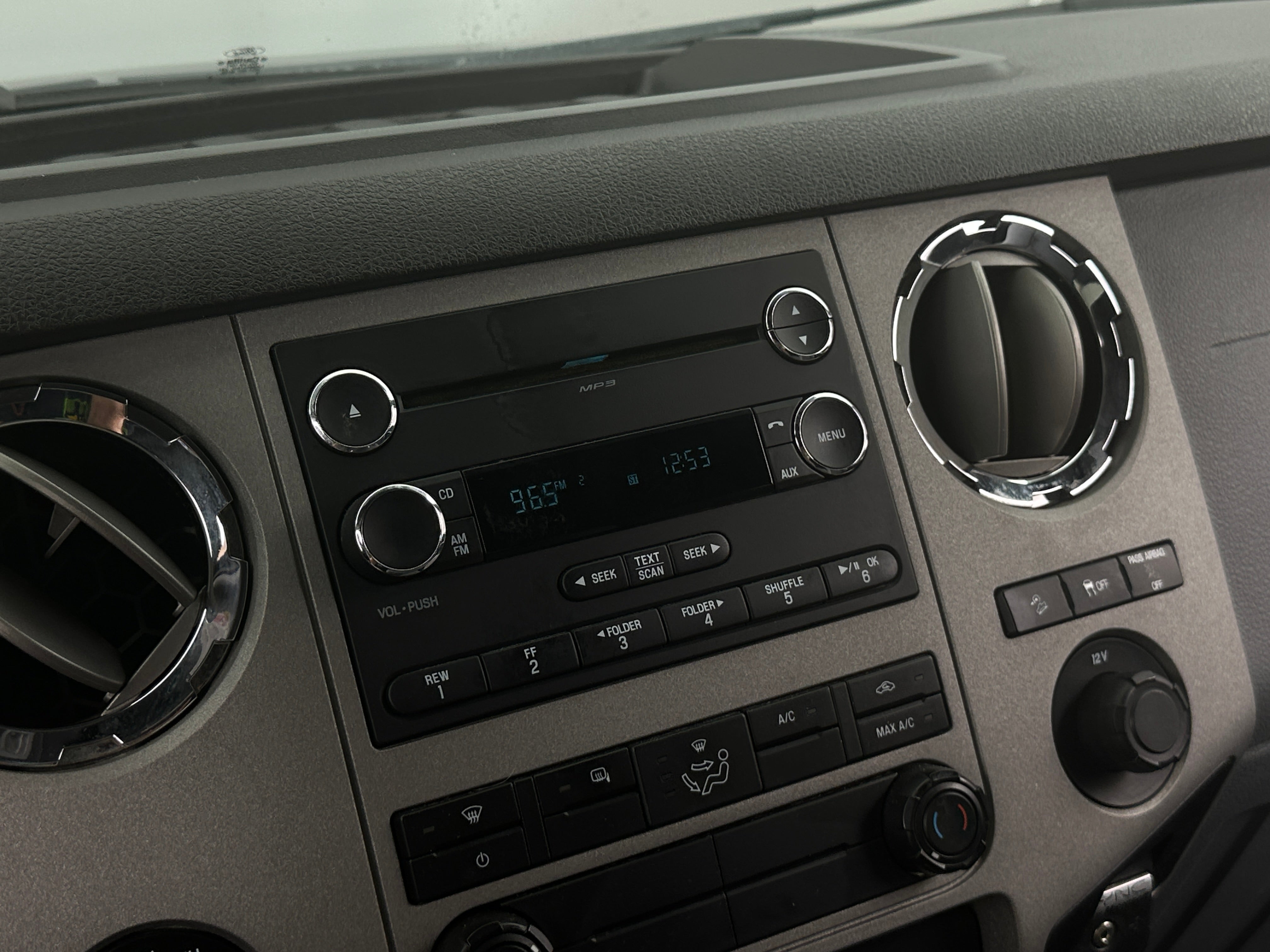 Thumbnail: 2014 Ford Econoline - 4