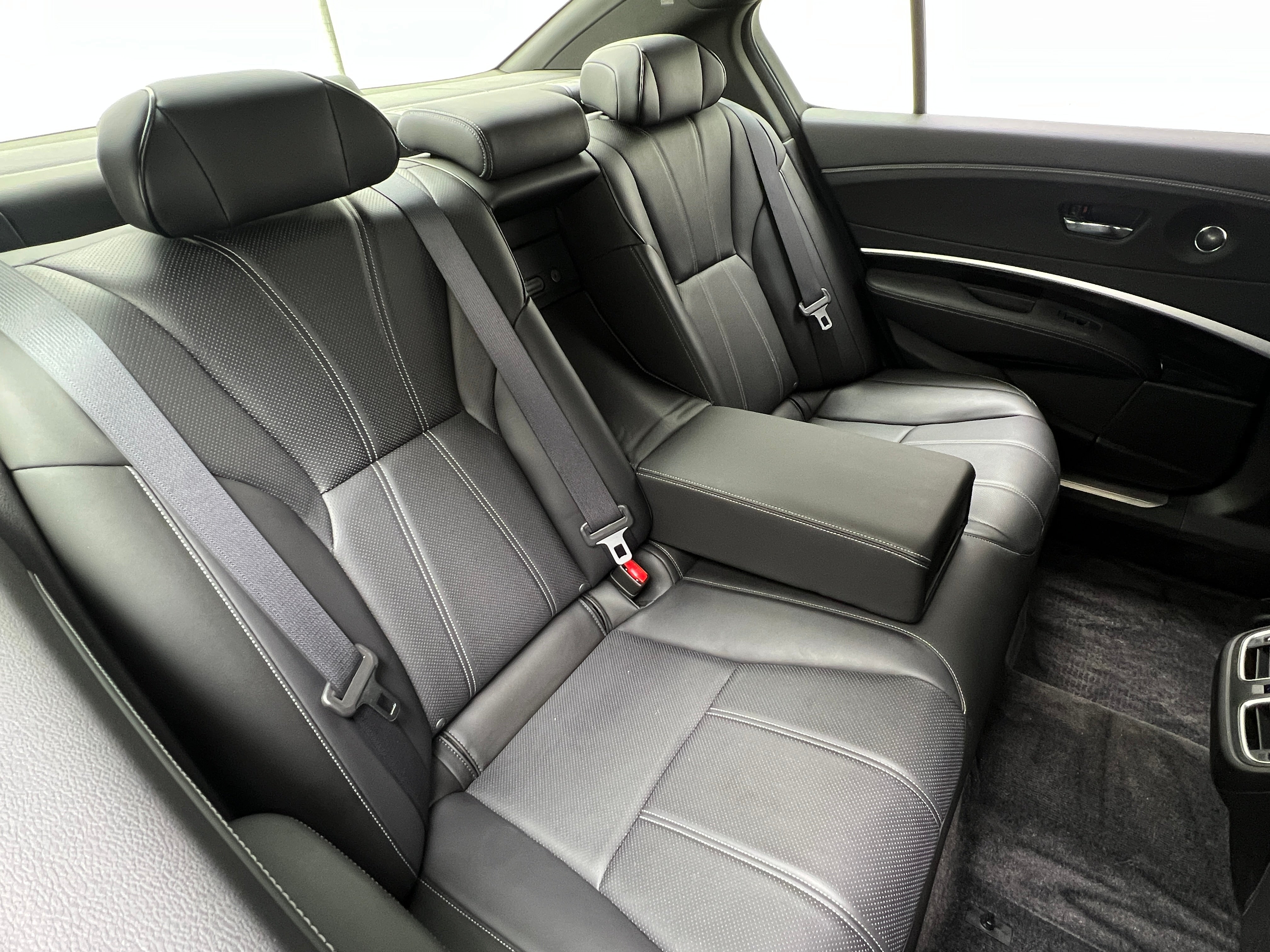 Thumbnail: 2018 Acura RLX - 5