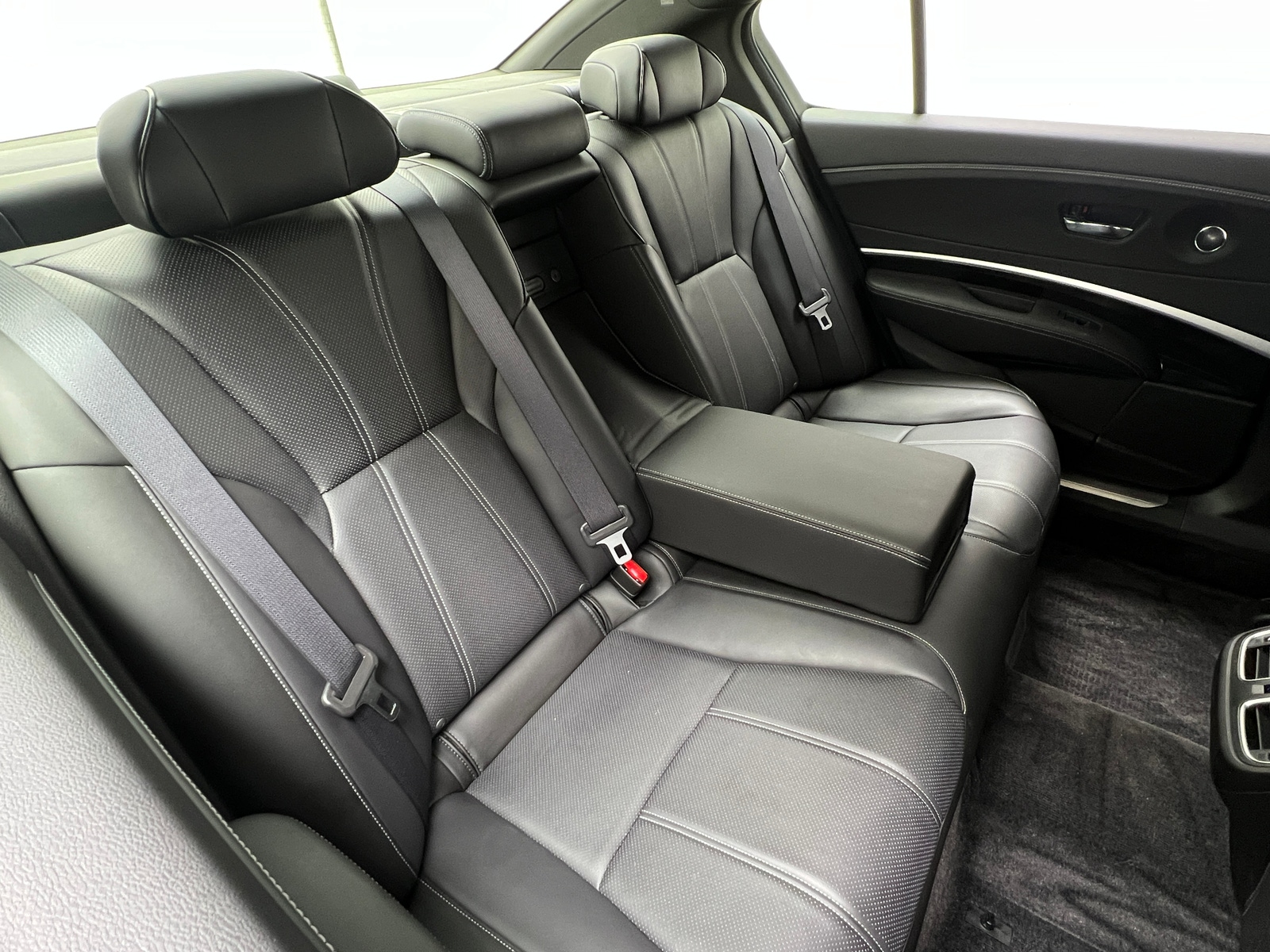 Thumbnail: 2018 Acura RLX - 5