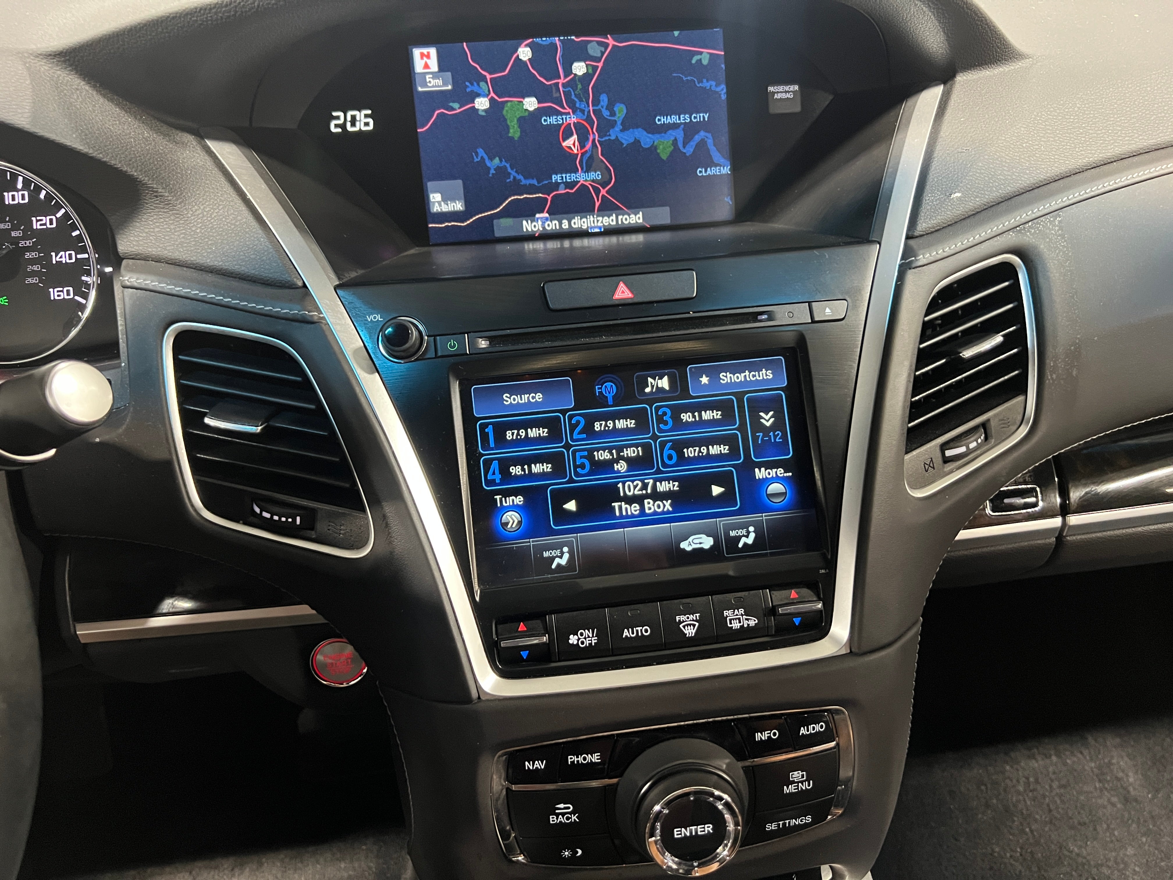 Thumbnail: 2018 Acura RLX - 3