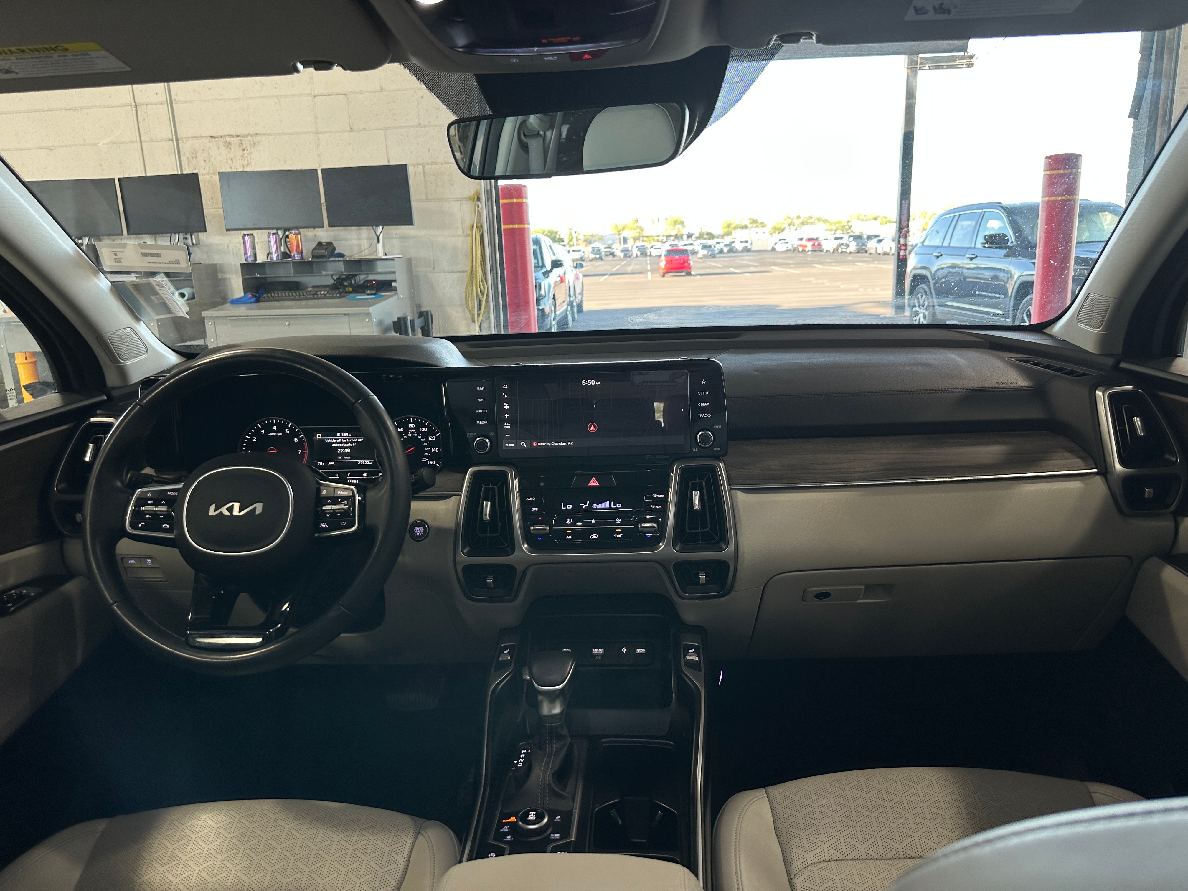 Thumbnail: 2023 Kia Sorento - 2