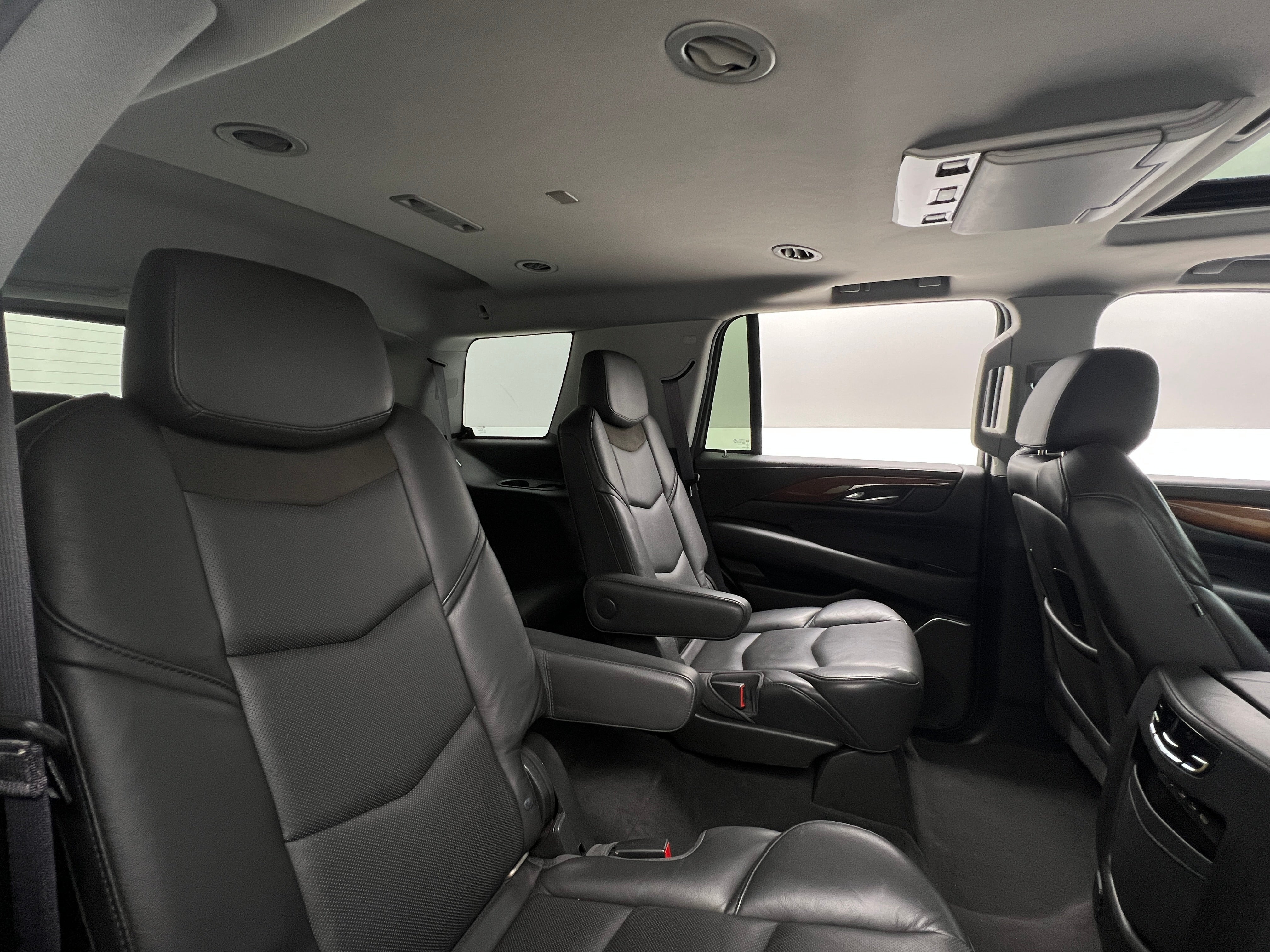 Thumbnail: 2017 Cadillac Escalade - 5