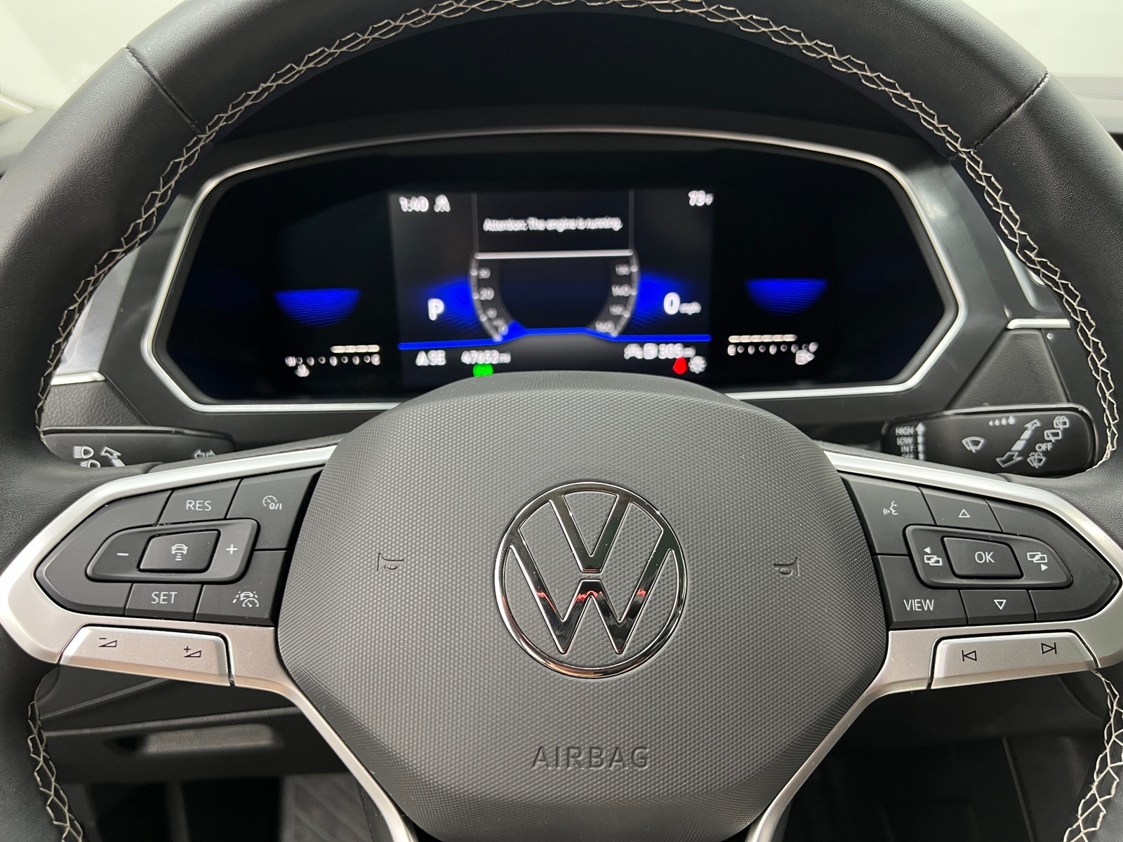 Thumbnail: 2022 Volkswagen Tiguan - 4