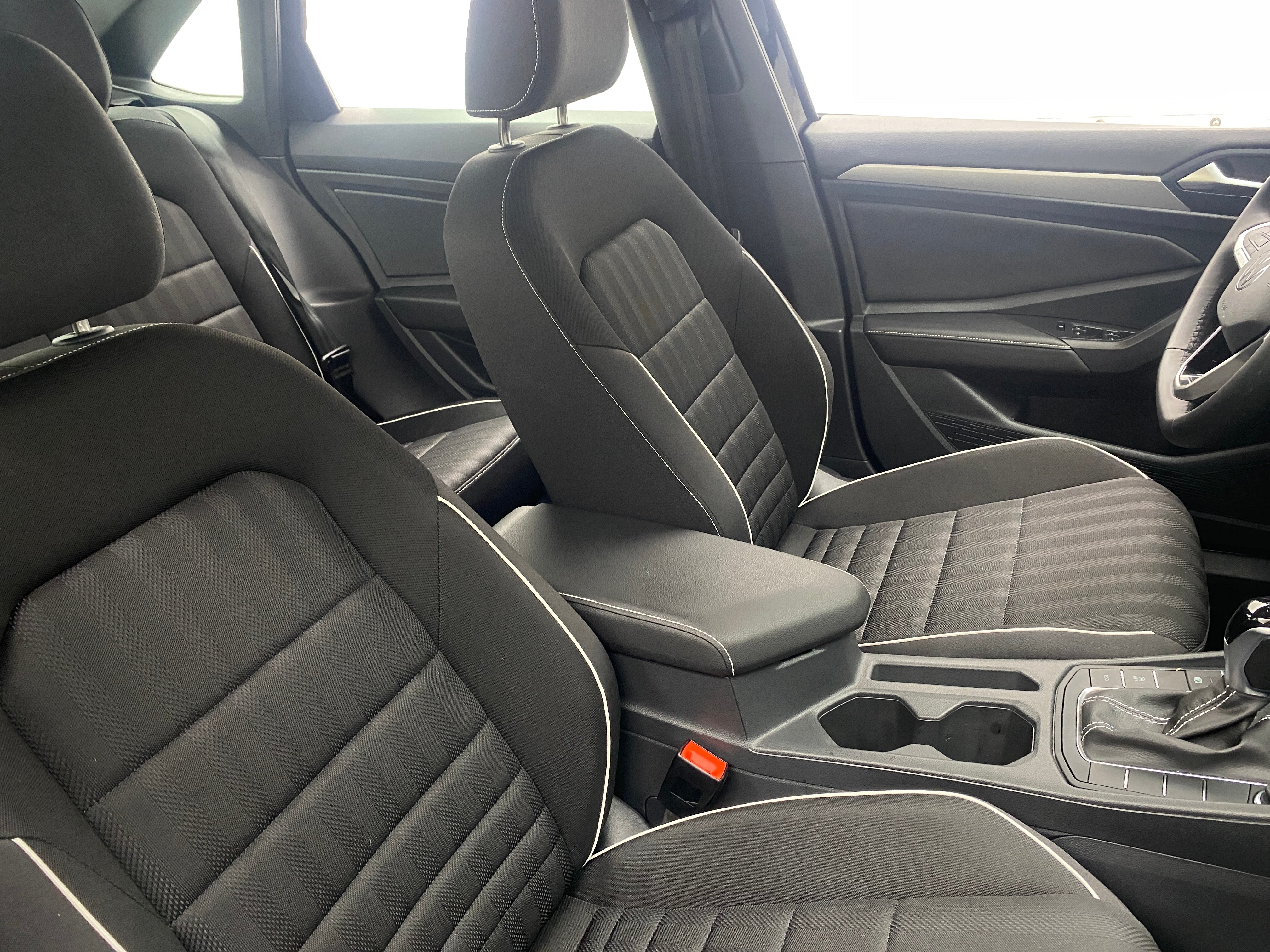 2024 Volkswagen Jetta Sport 2