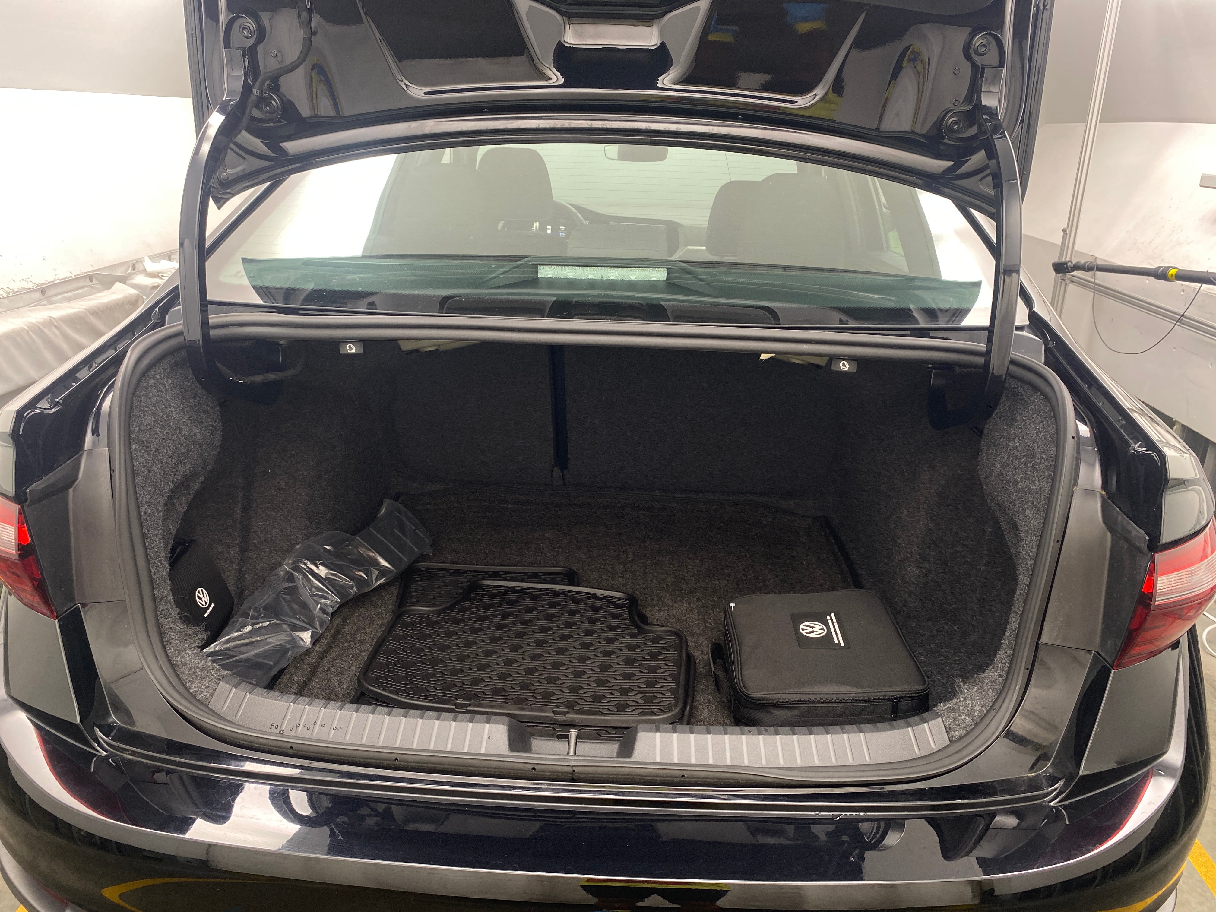 2024 Volkswagen Jetta Sport 7