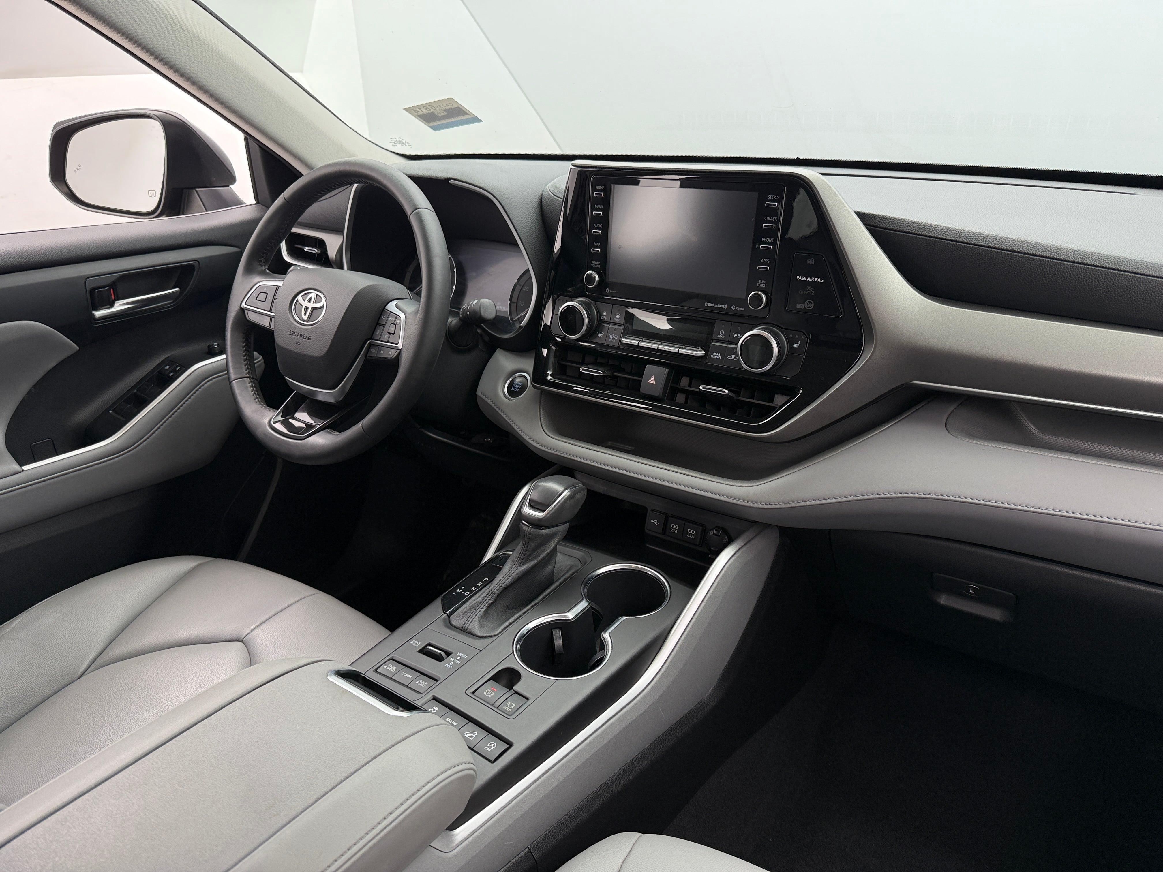 Thumbnail: 2021 Toyota Highlander - 2