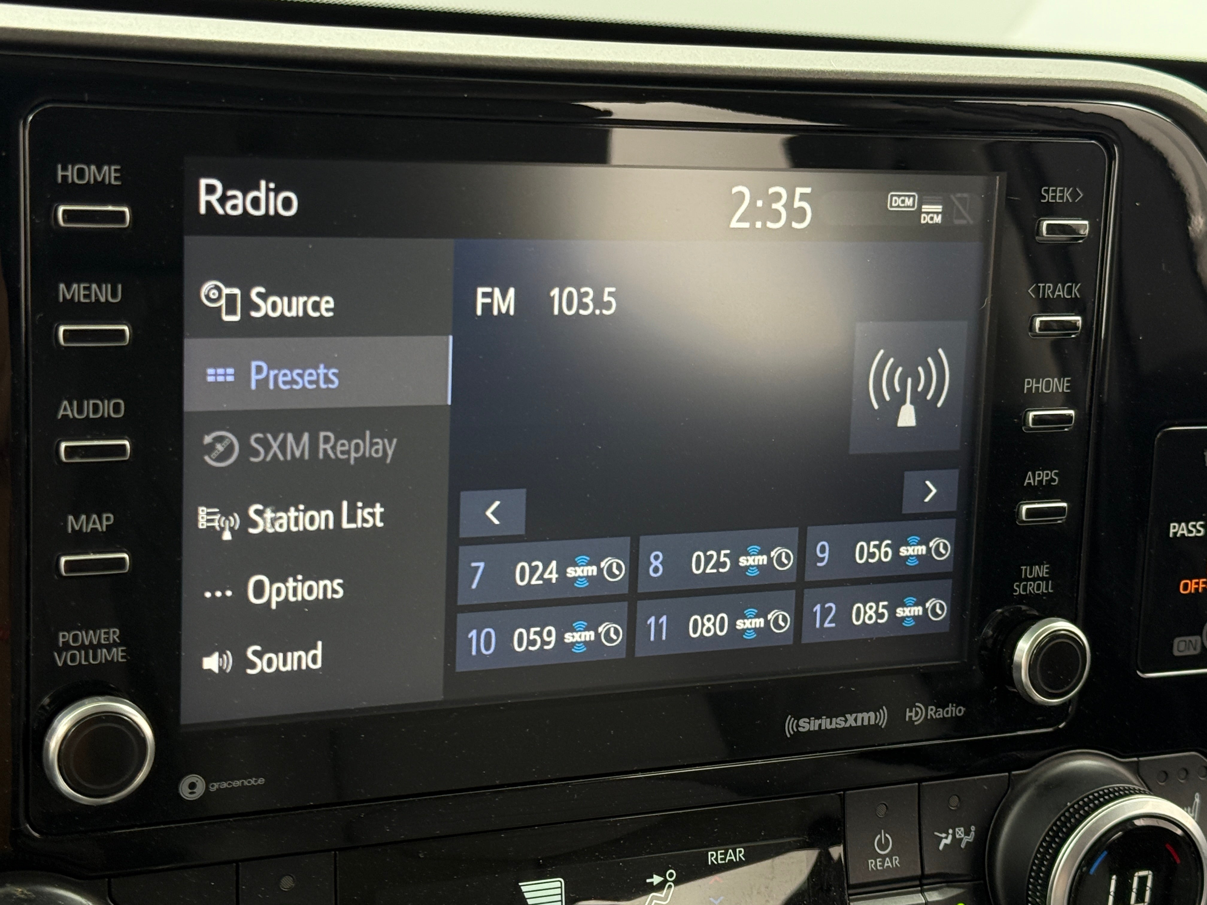 Thumbnail: 2021 Toyota Highlander - 3