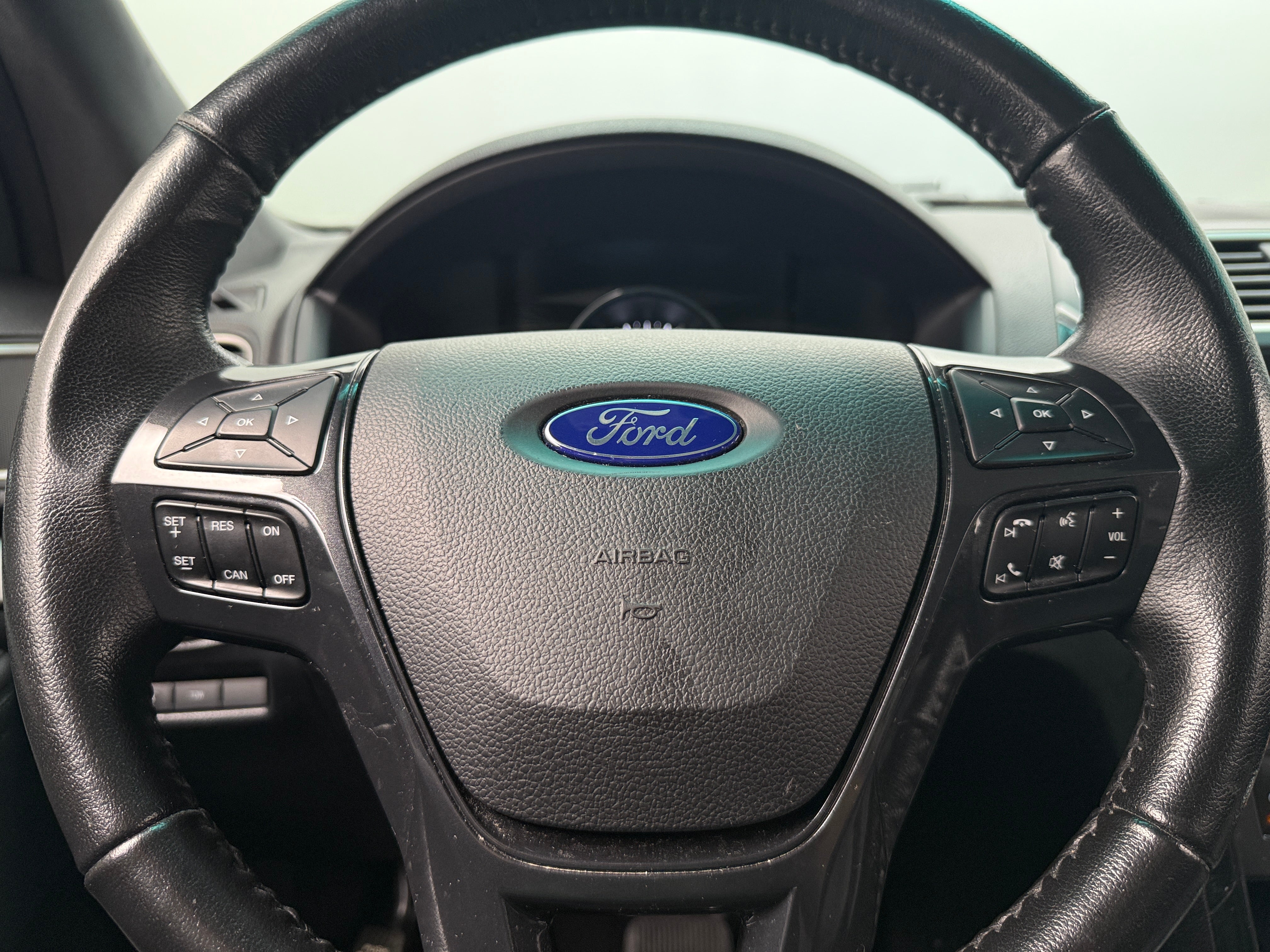 2016 Ford Explorer XLT 5