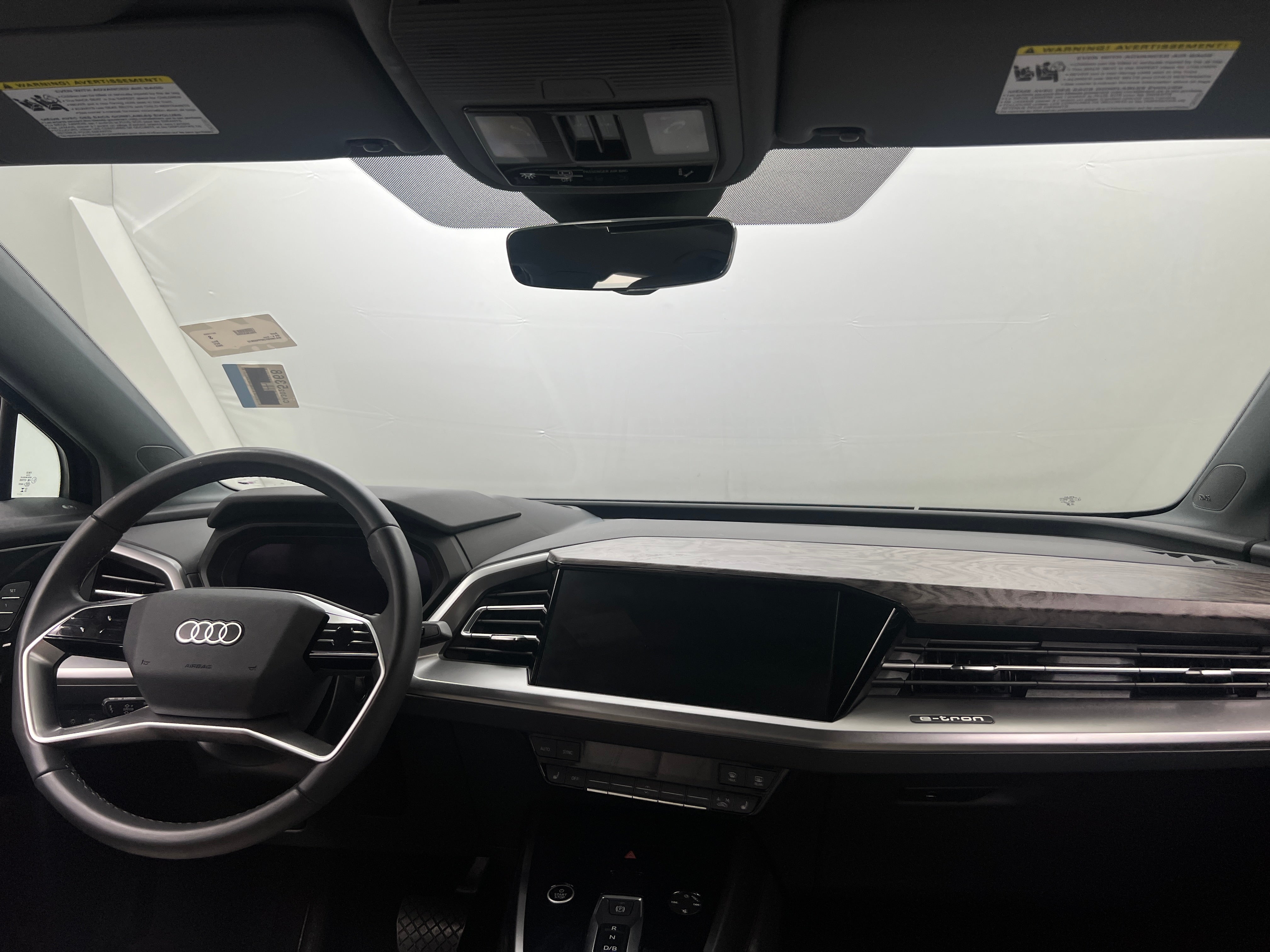 Thumbnail: 2023 Audi Q4 e-tron - 2